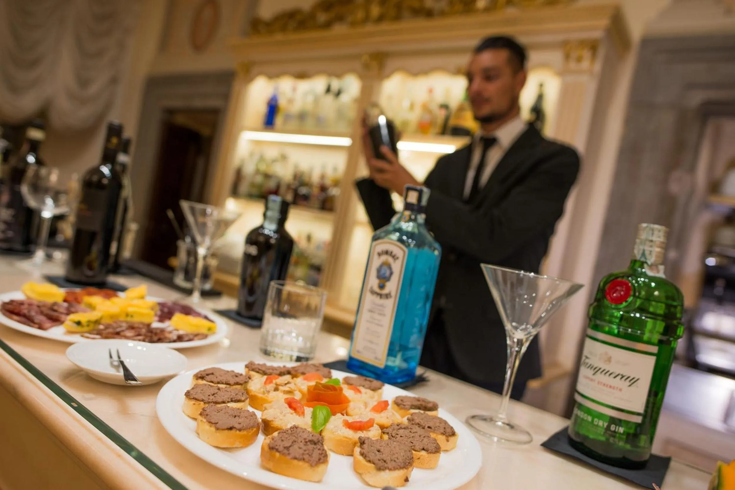 Lounge or bar in Hotel San Michele