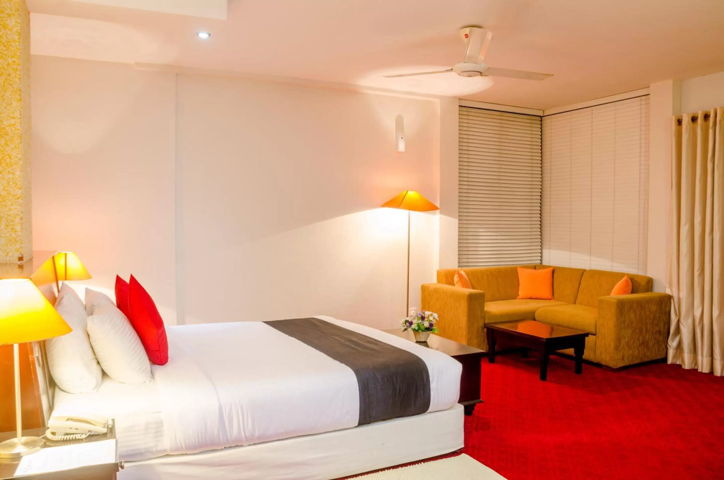 Bedroom, Bed in Opulent River Face Hotel