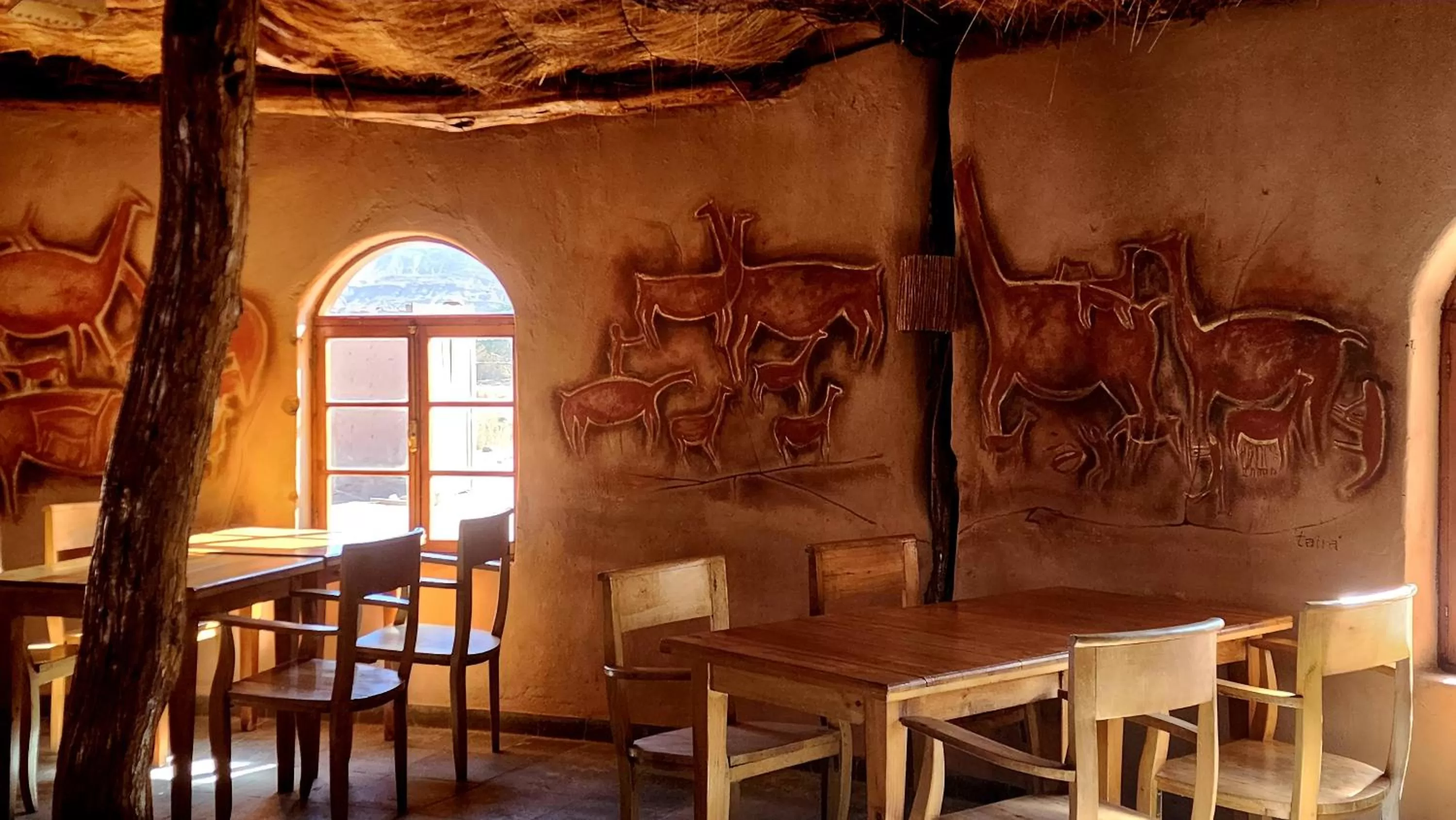 Dining area in Hotel Tulor