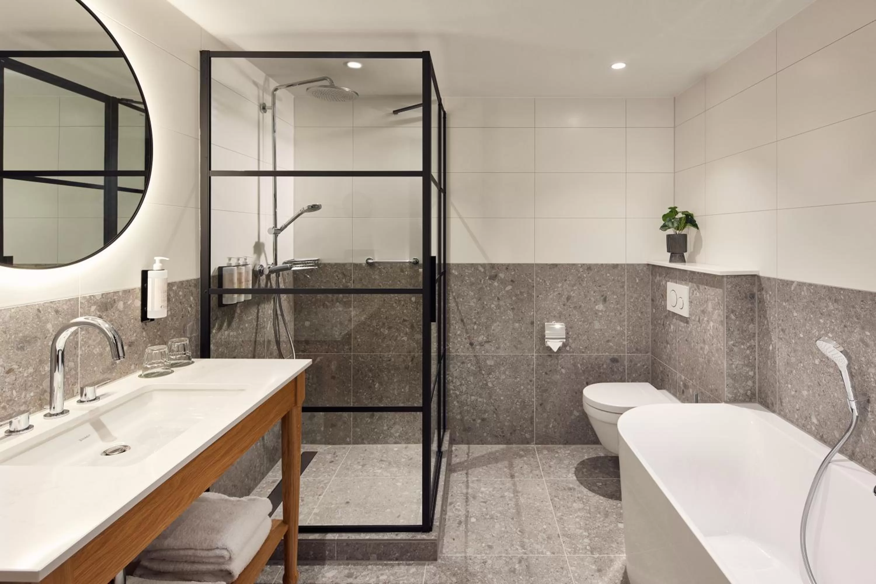 Bathroom in Van der Valk Cuijk - Nijmegen