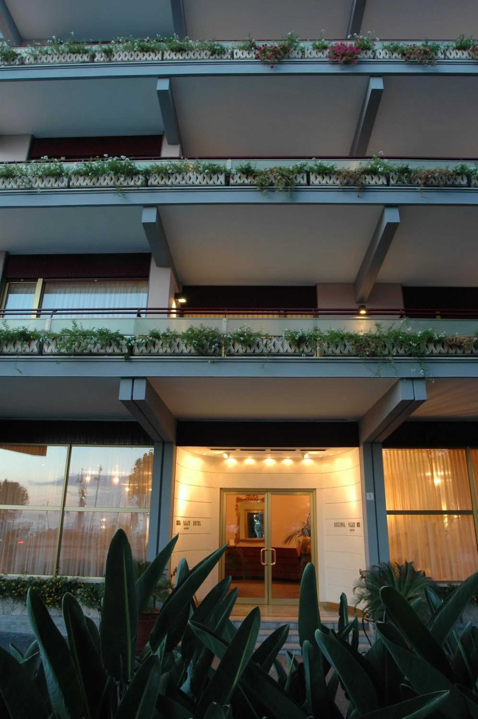 Facade/entrance in Reginna Palace Hotel