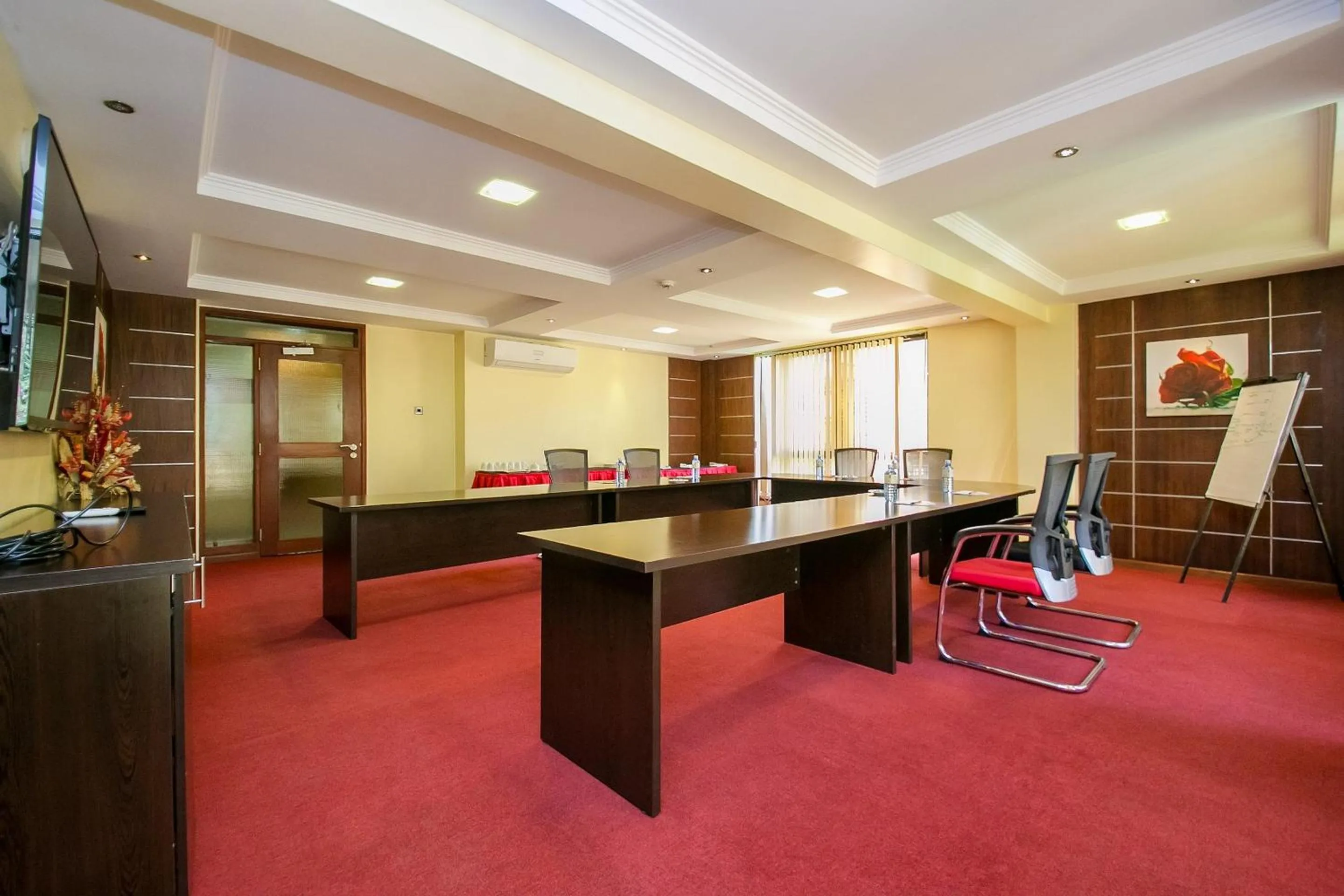 Meeting/conference room in Waridi Paradise Hotel and Suites