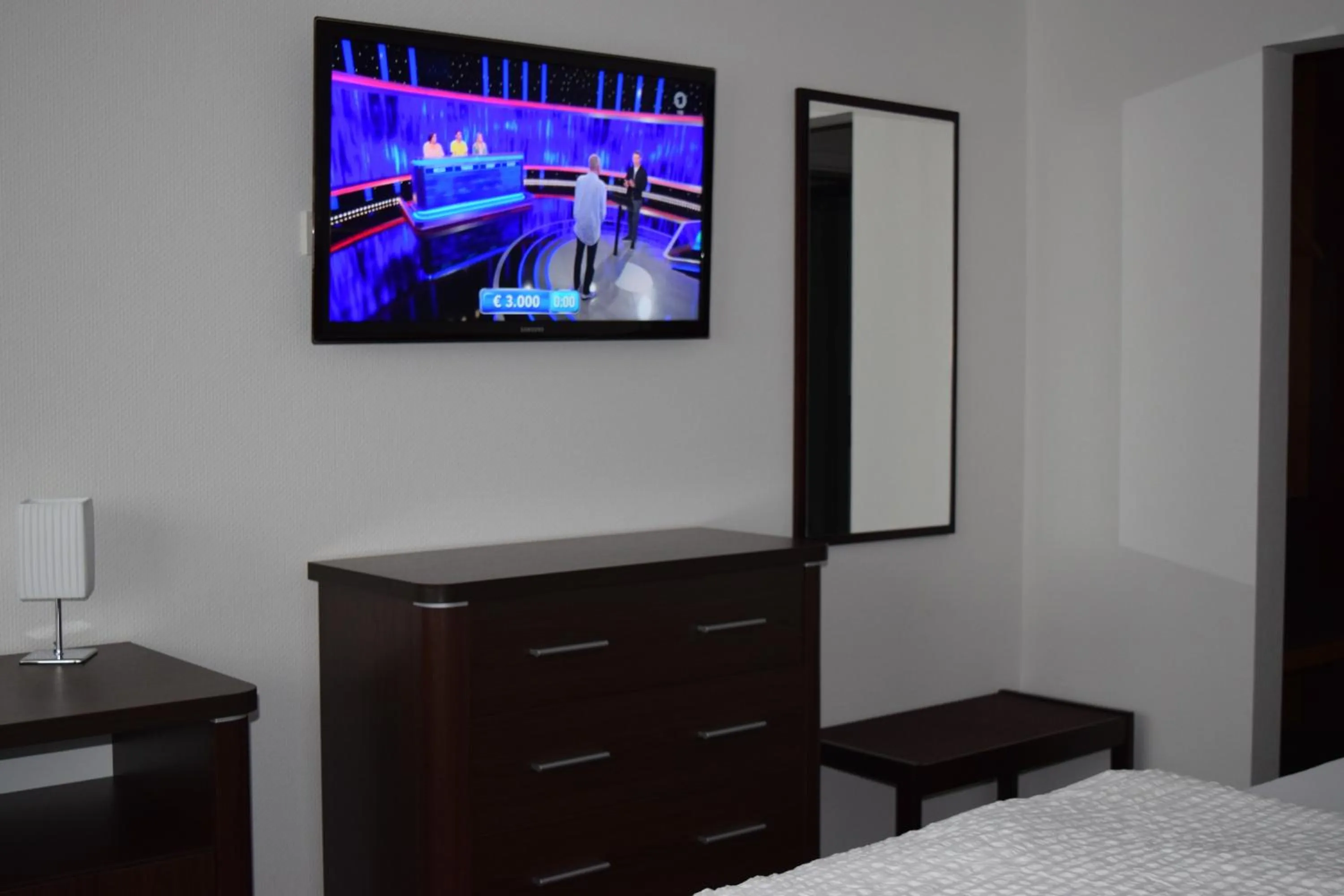 TV and multimedia, Bed in Landhotel Weisses Ross garni