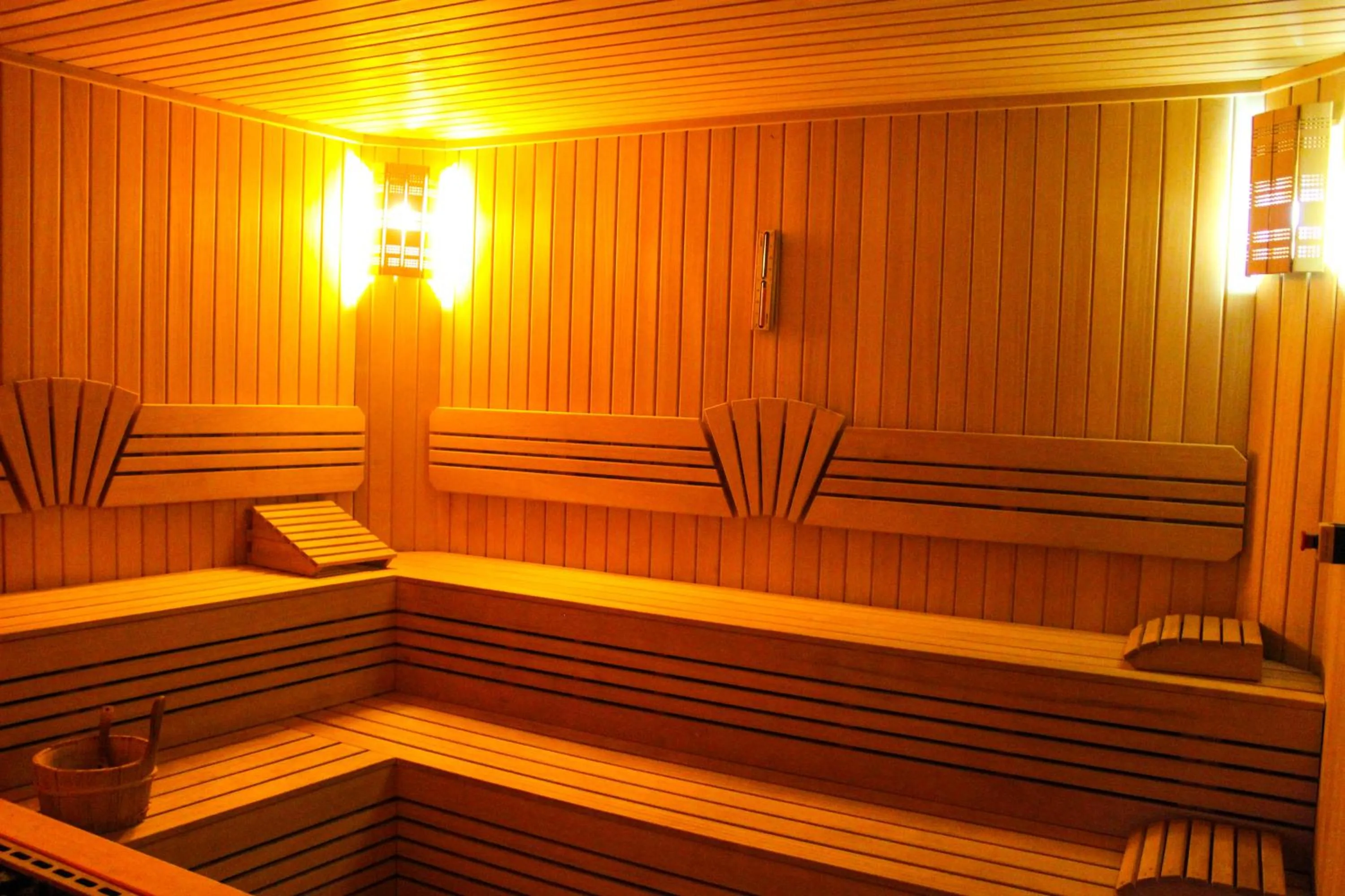 Sauna in MidMar Deluxe Hotel