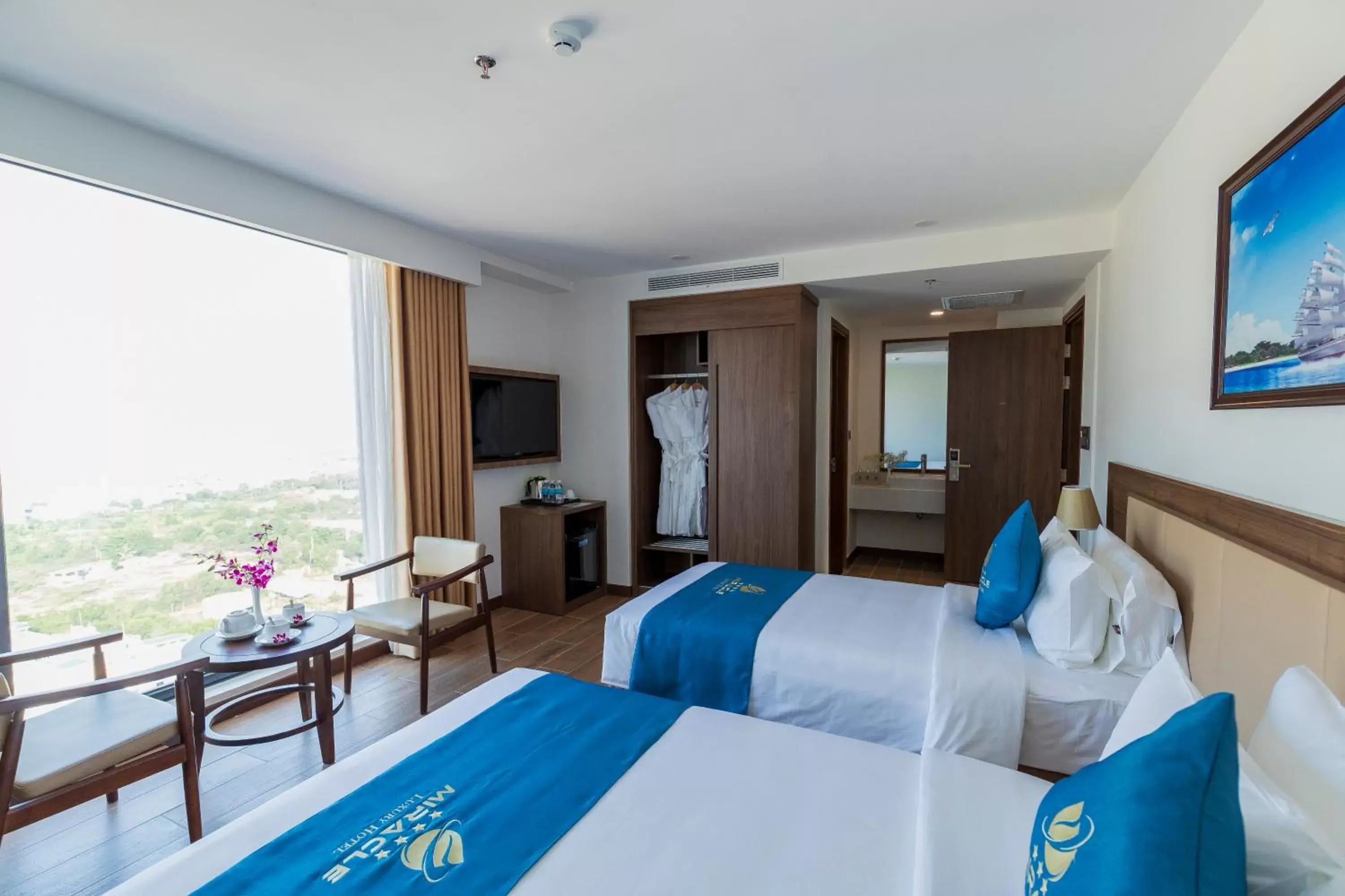 Superior Triple Room in Miracle Luxury Nha Trang Superior Triple Room in Miracle Luxury Nha Trang