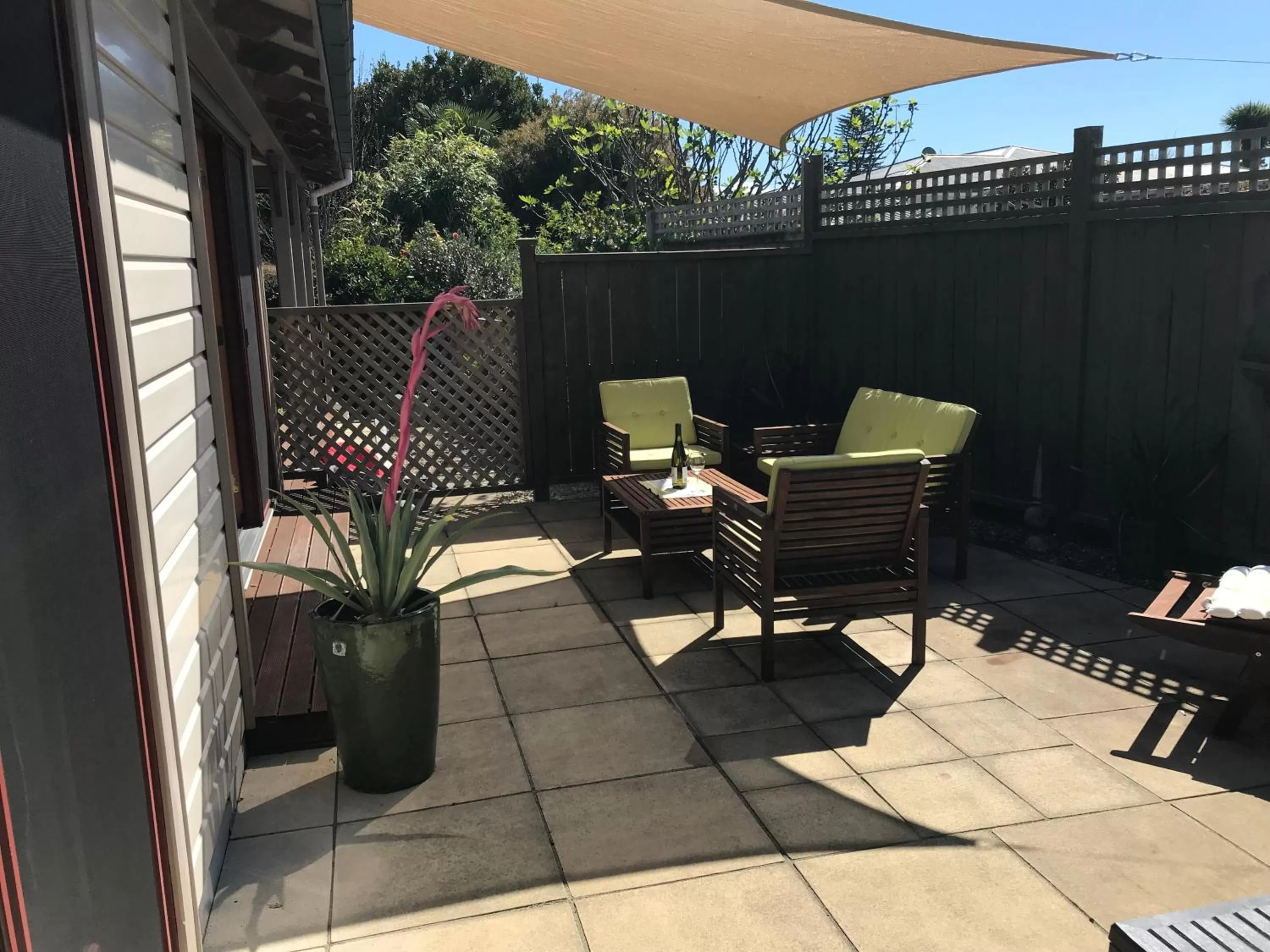Patio in Baywick Inn Bed & Breakfast
