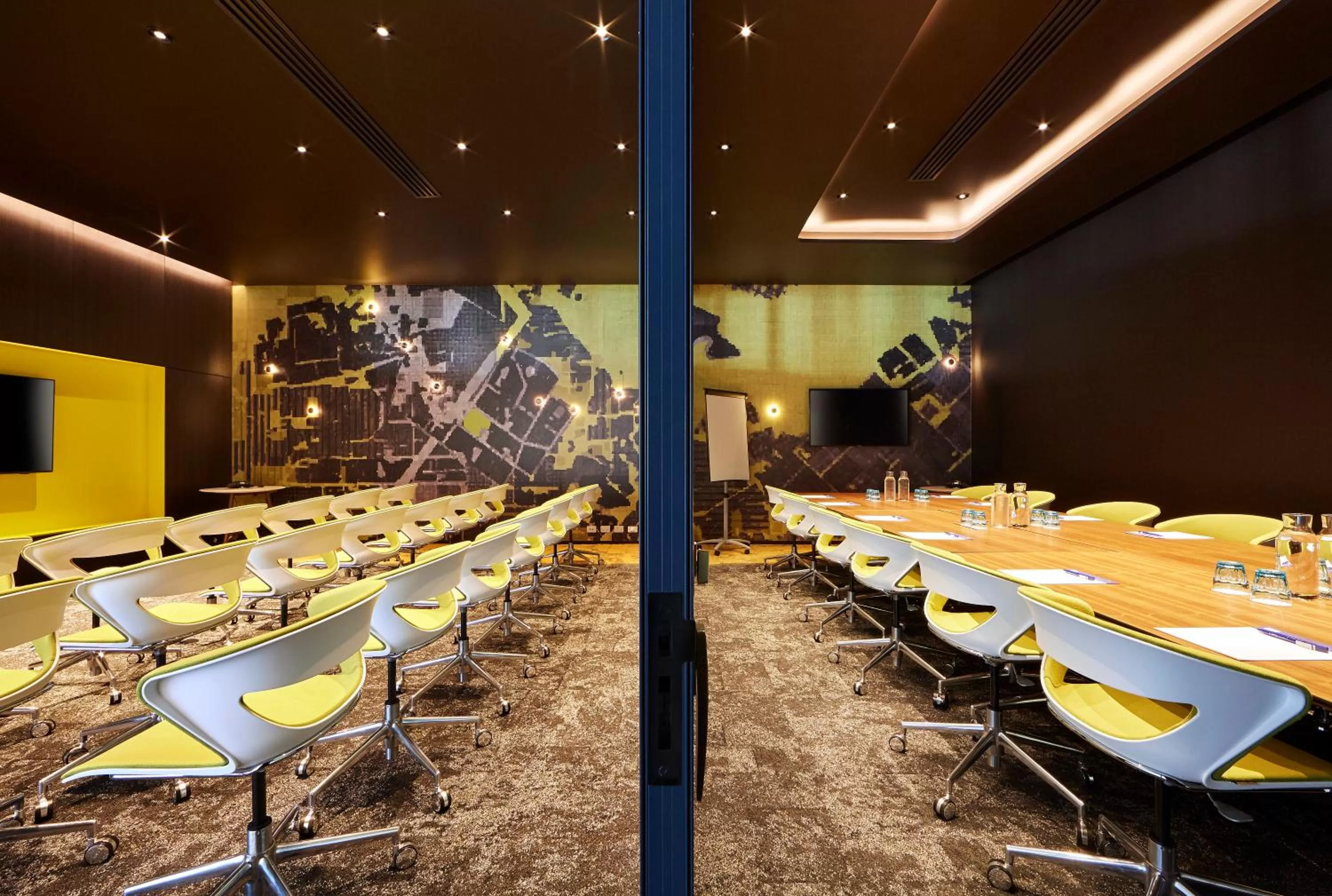 Meeting/conference room in Holiday Inn Express Newcastle by IHG