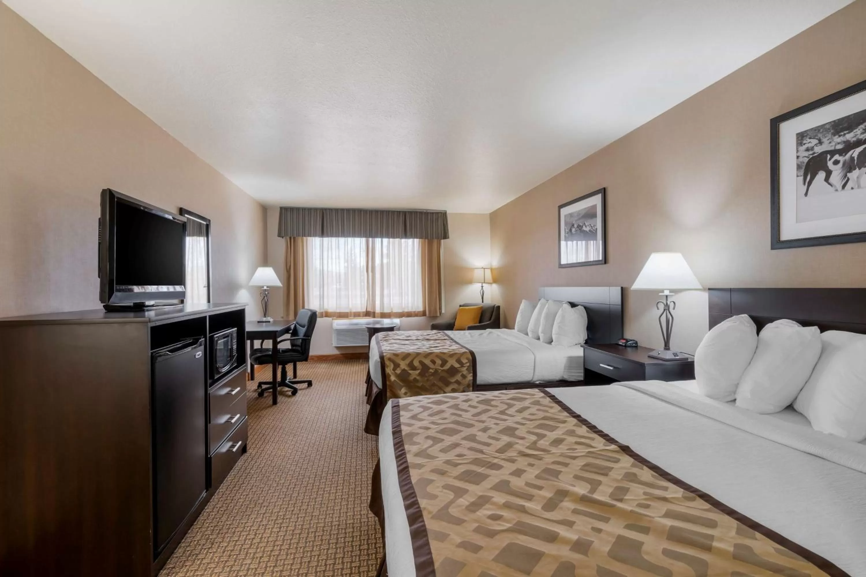 Bedroom, Bed in Best Western Pinedale Inn