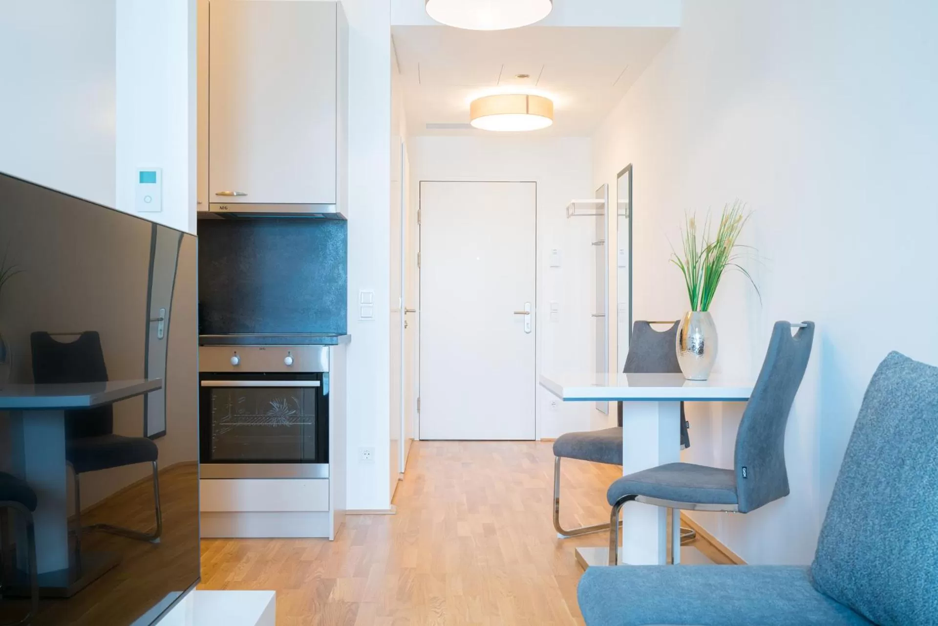 Vienna Residence, Marina Tower - Danube