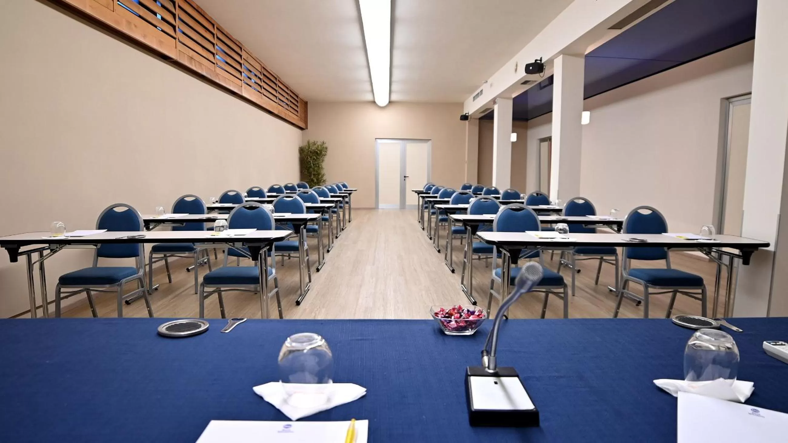 Business facilities in Best Western Grand Hotel Guinigi