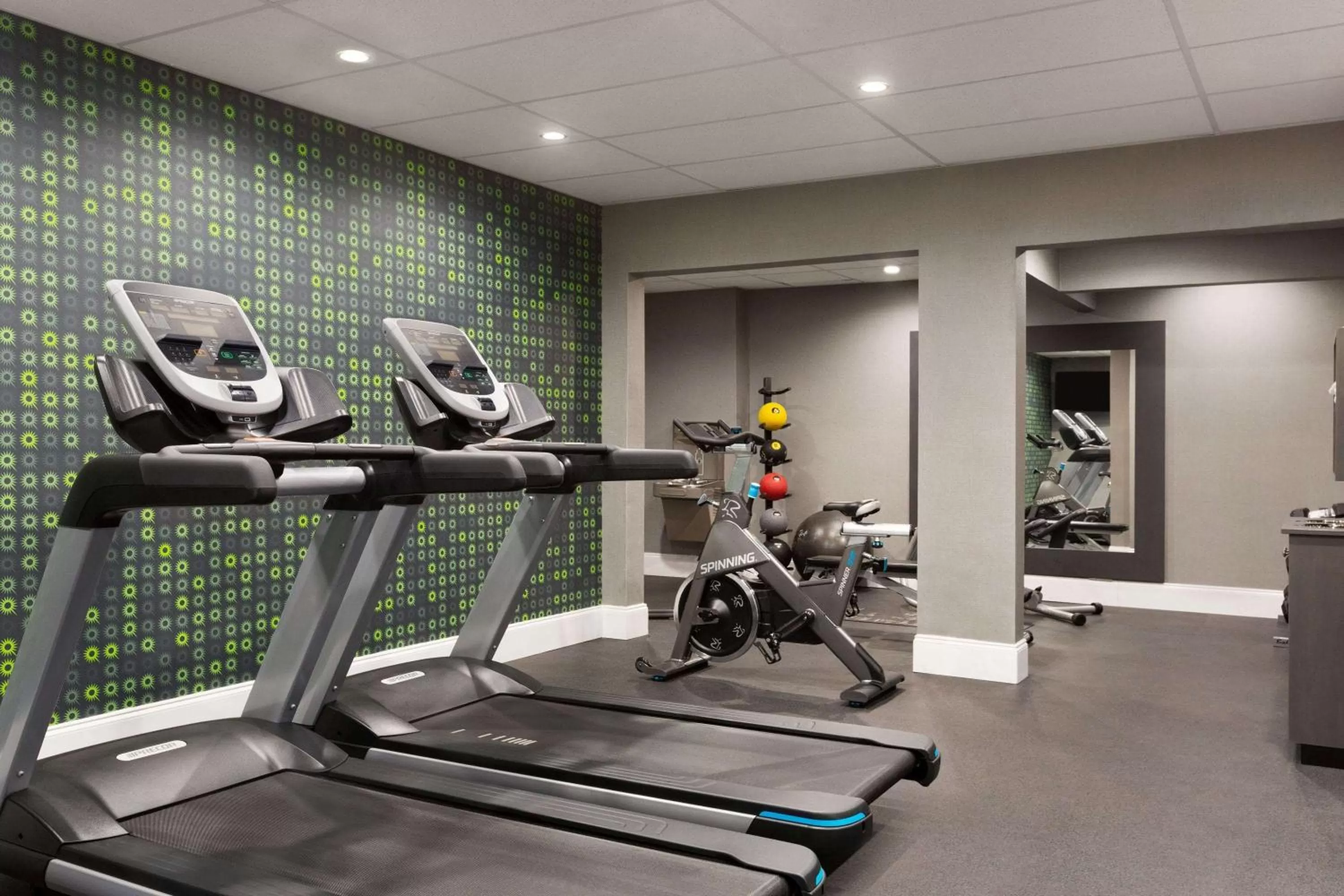 Fitness centre/facilities in La Quinta by Wyndham Dublin