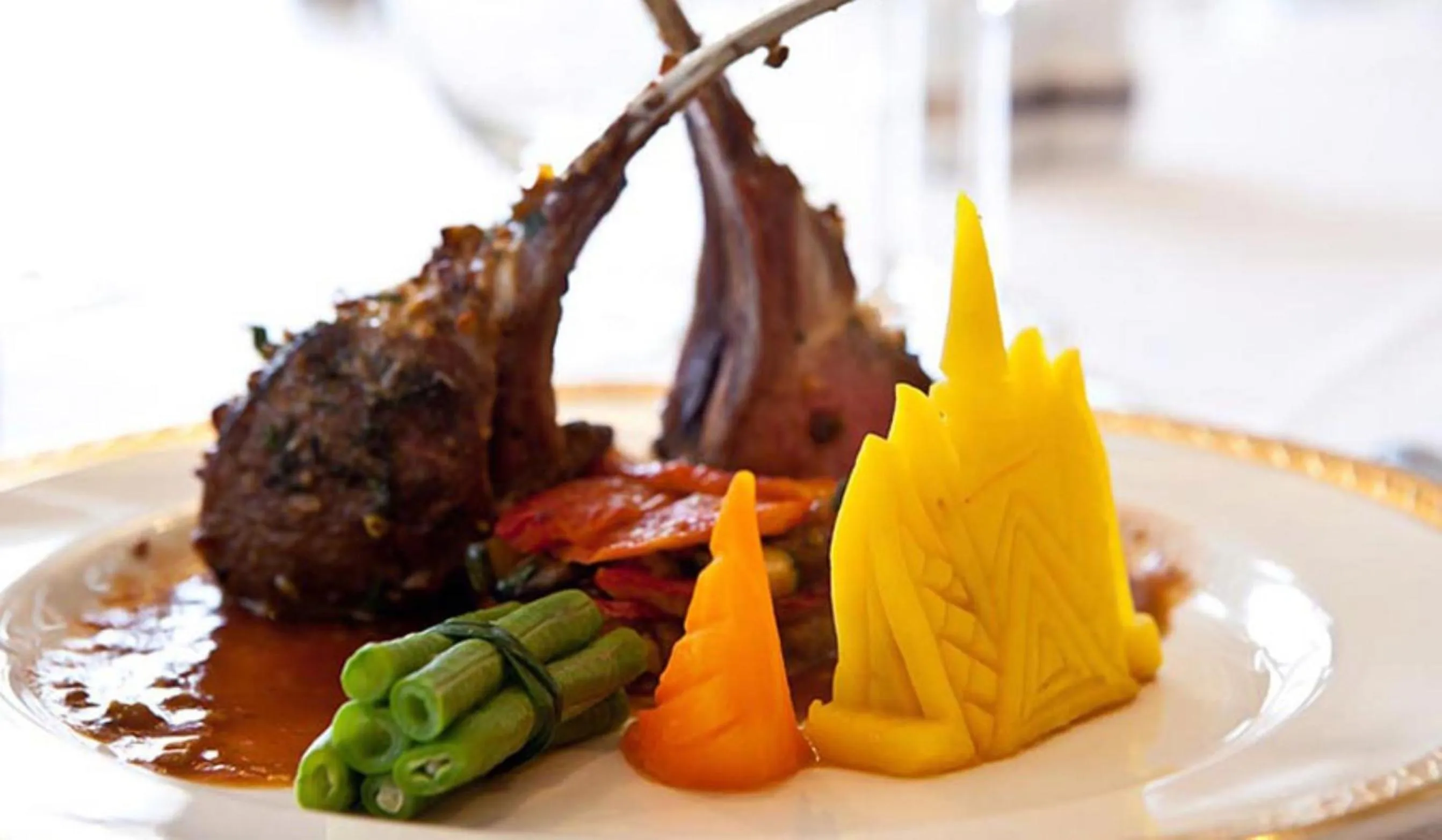 Restaurant/places to eat in Hotel Cambodiana