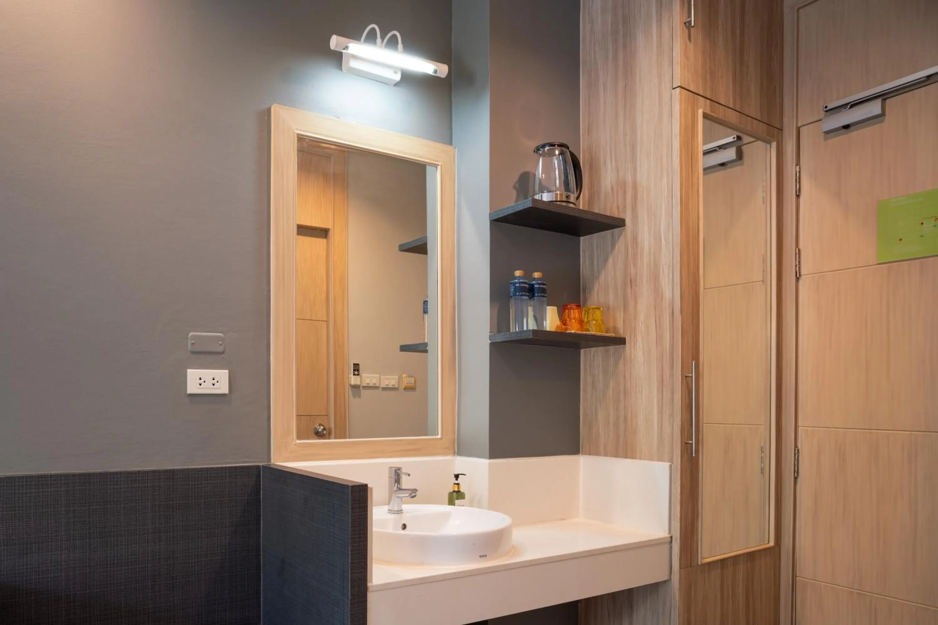 Bathroom in iCheck inn Gems Center Silom