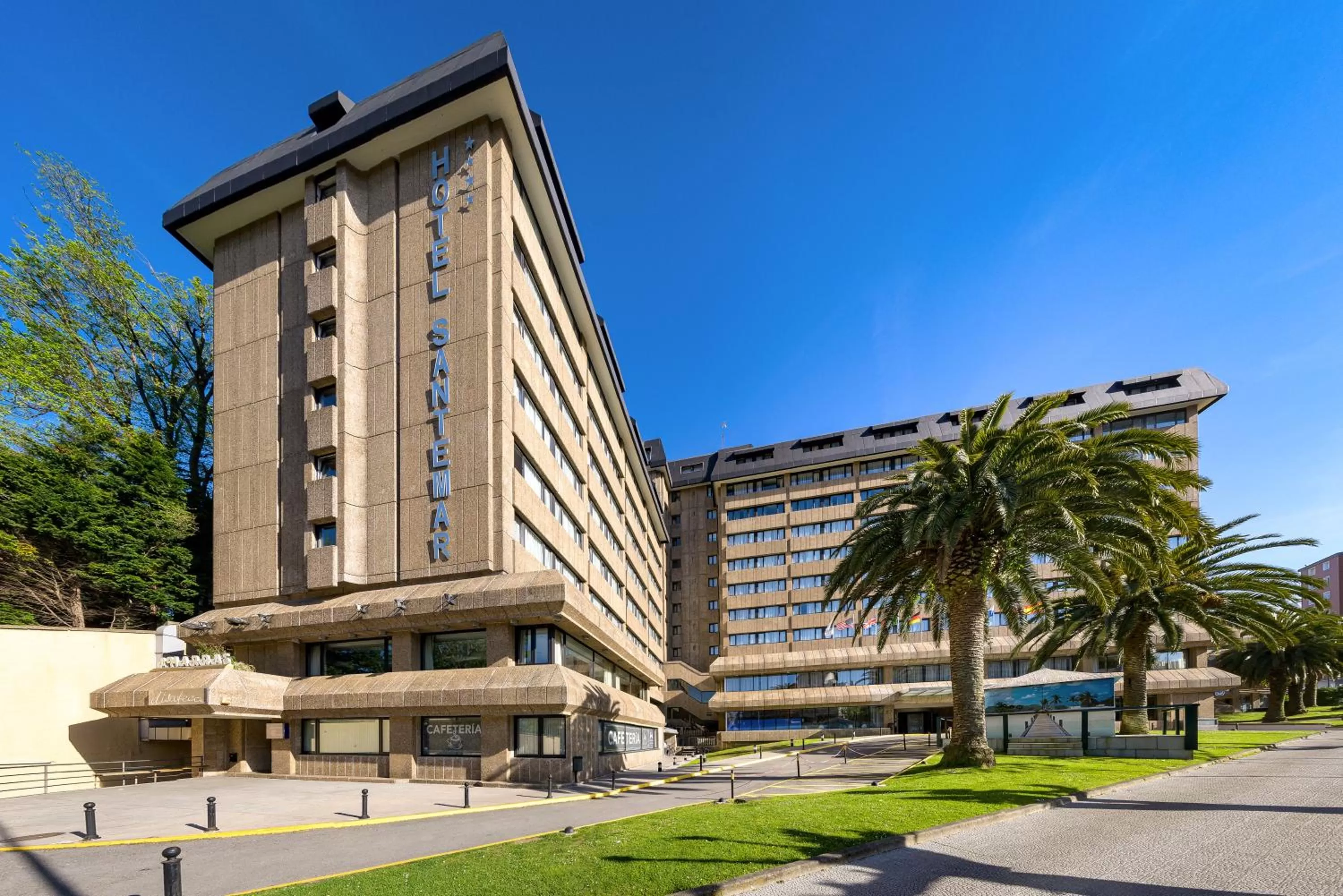 Property building in Santemar