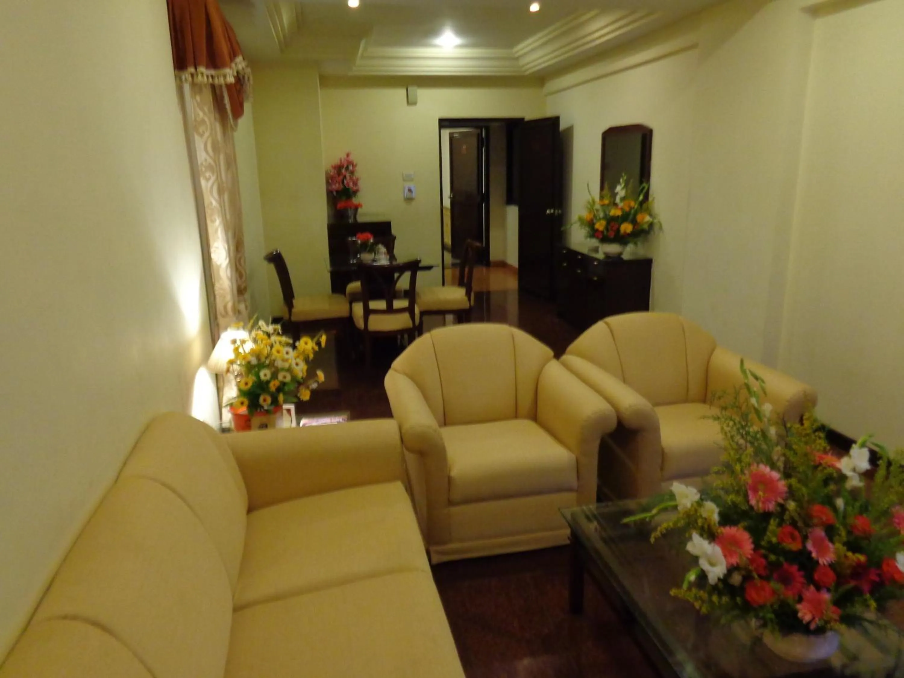 Living room in Hotel Poonja International