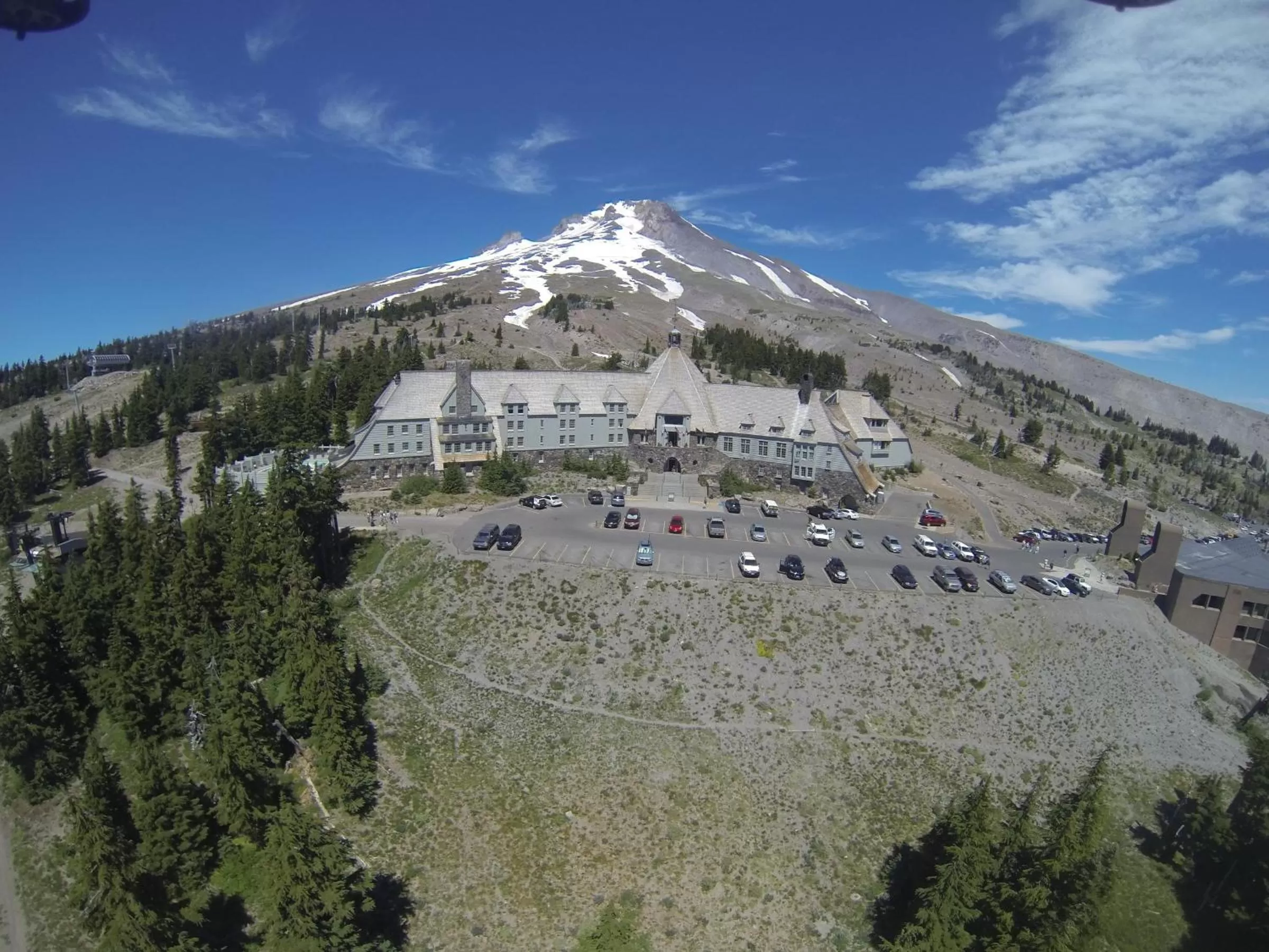 Facade/entrance in Timberline Lodge