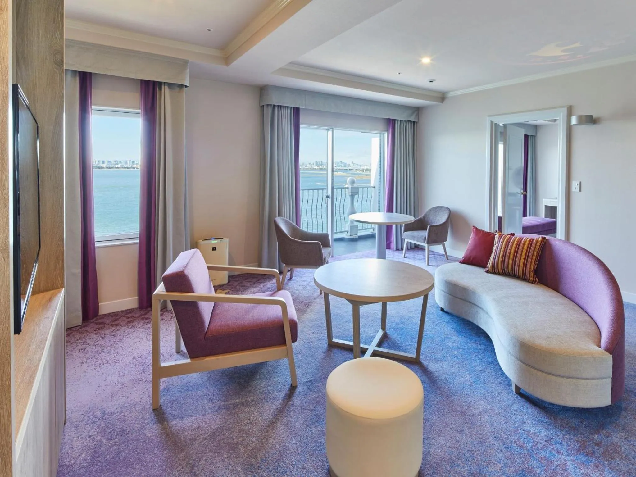 Living room in Grand Nikko Tokyo Bay Maihama