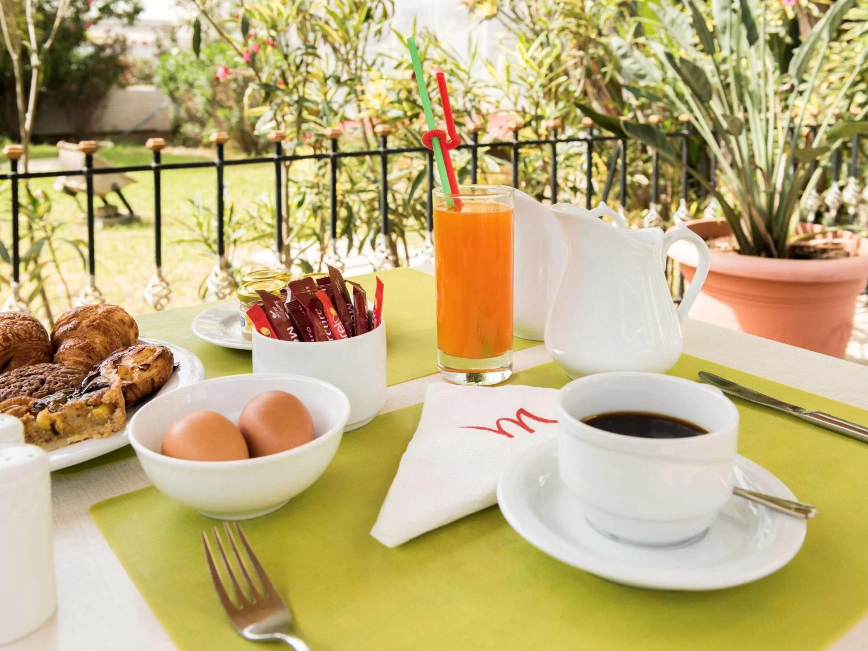 Restaurant/places to eat in Hotel Mercure Alger Aéroport