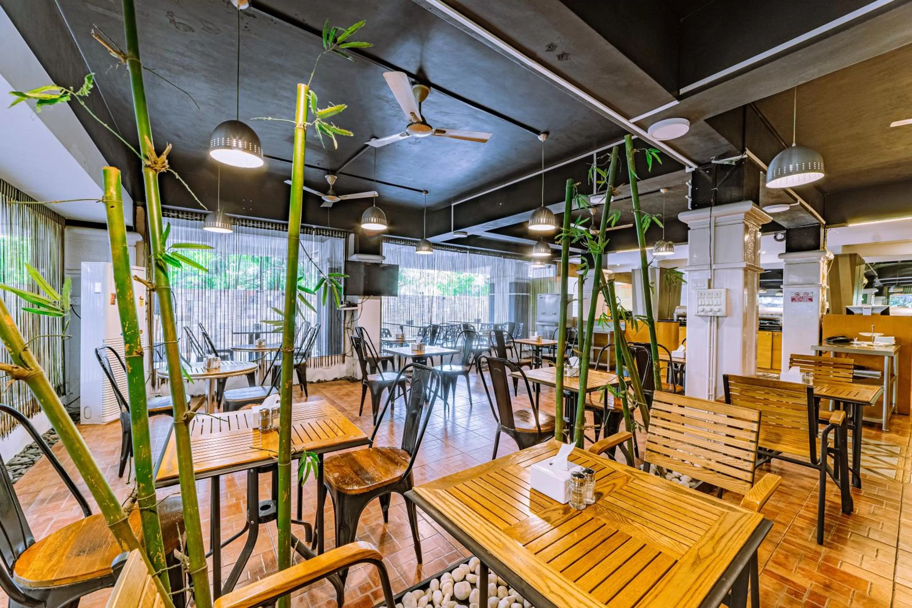 Restaurant/places to eat in Hotel Athome , Whitefields, Kondapur