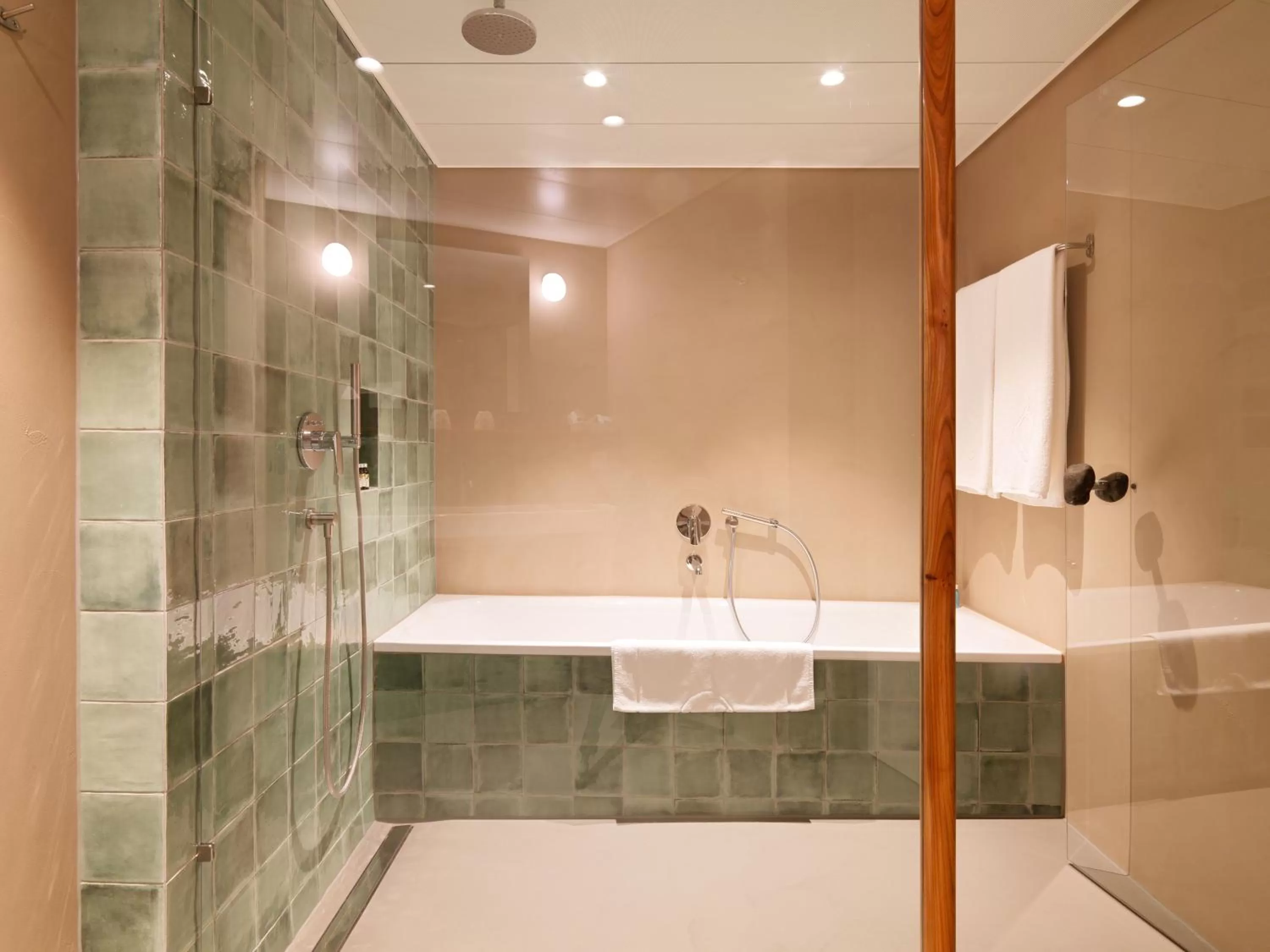 Bathroom in City-Hotel Ochsen