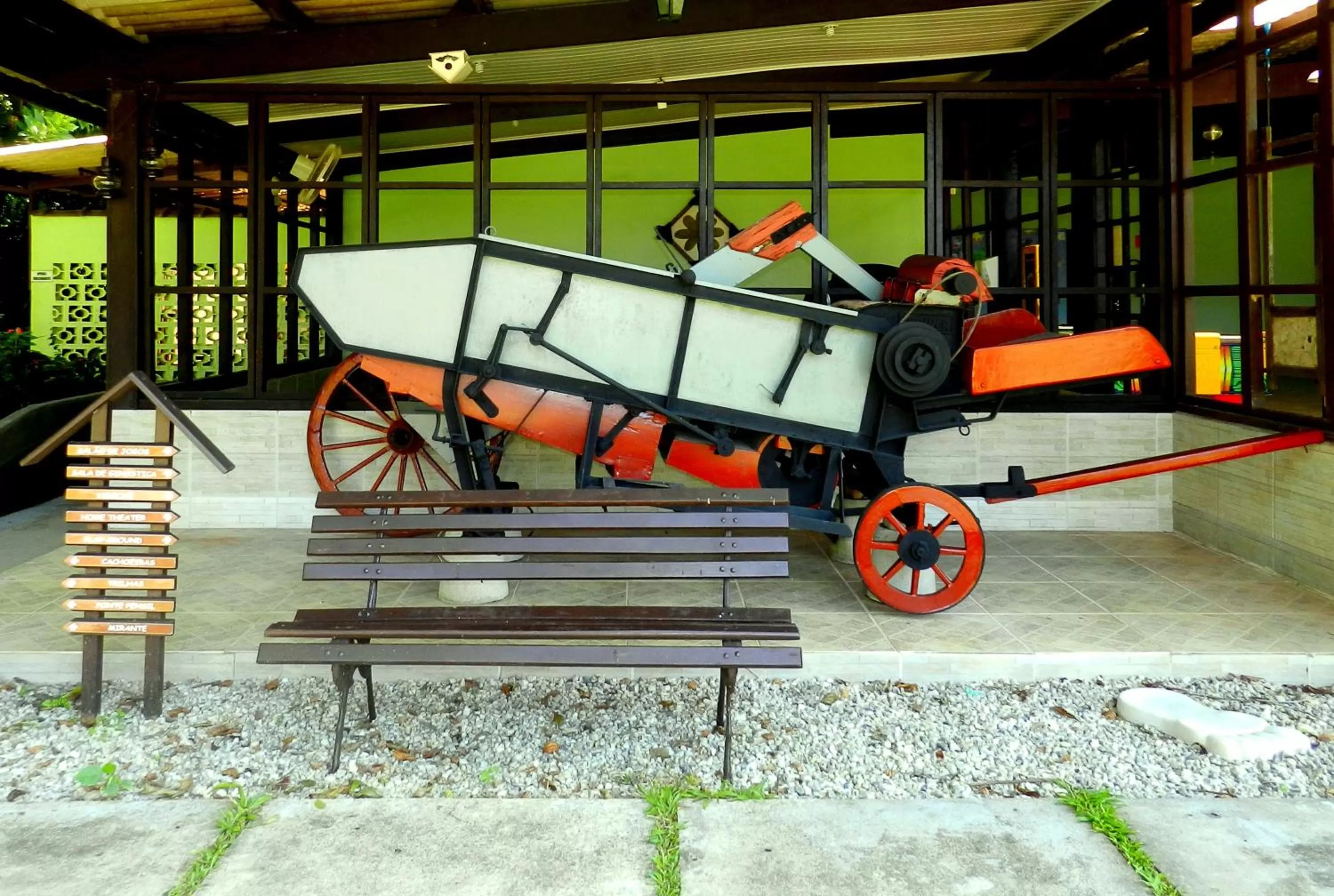 Decorative detail in Hotel Bosques do Massaguaçu