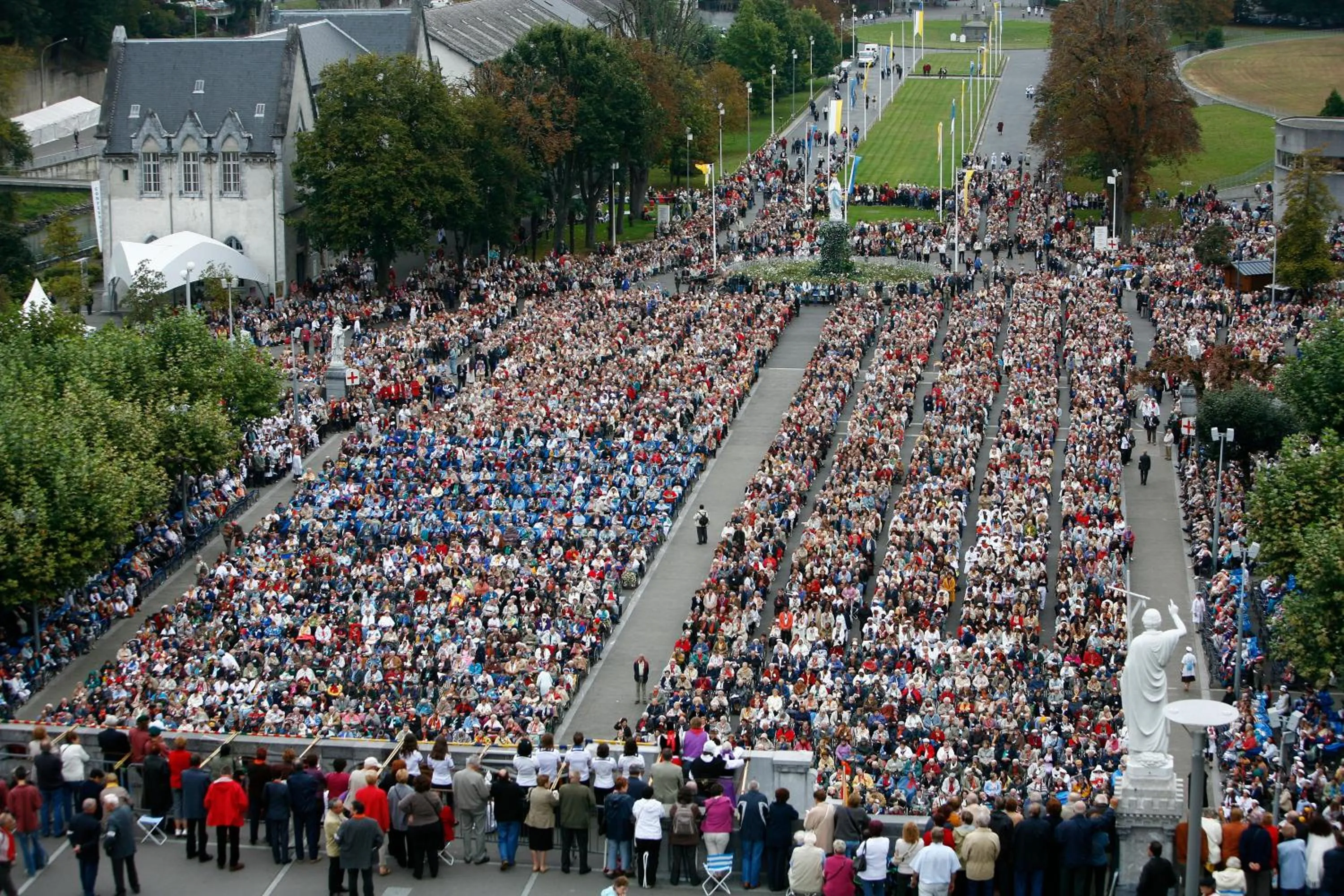 Activities in Adonis Lourdes - Notre Dame de la Sarte