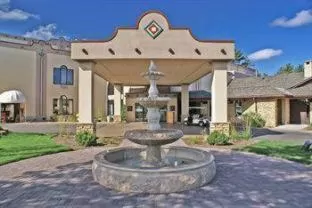 Deluxe King Suite with Mobility Access and Garden View - Non-Smoking in Chula Vista Resort, Trademark Collection by Wyndham