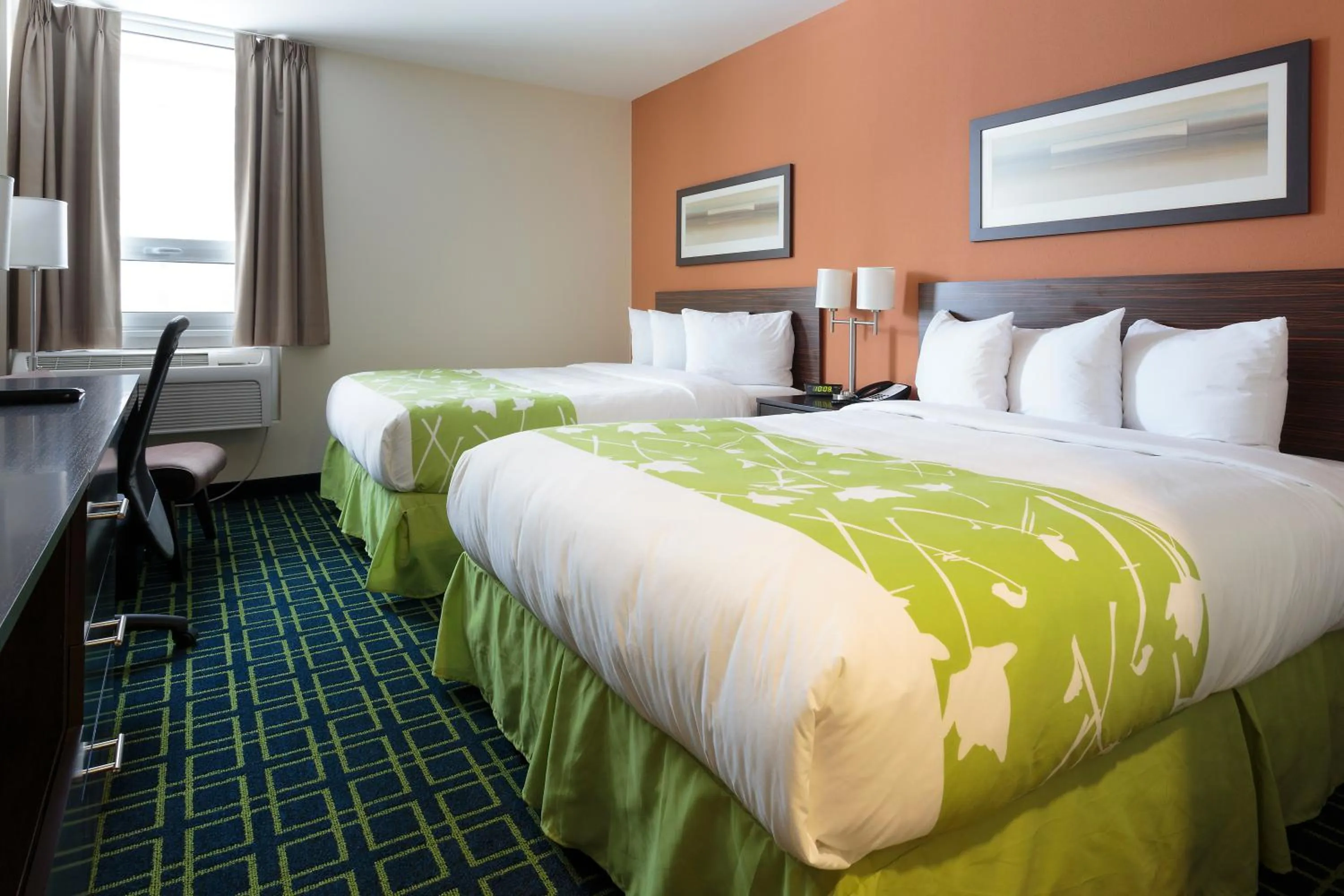 Queen Room with Two Queen Beds - Non-Smoking in Econo Lodge