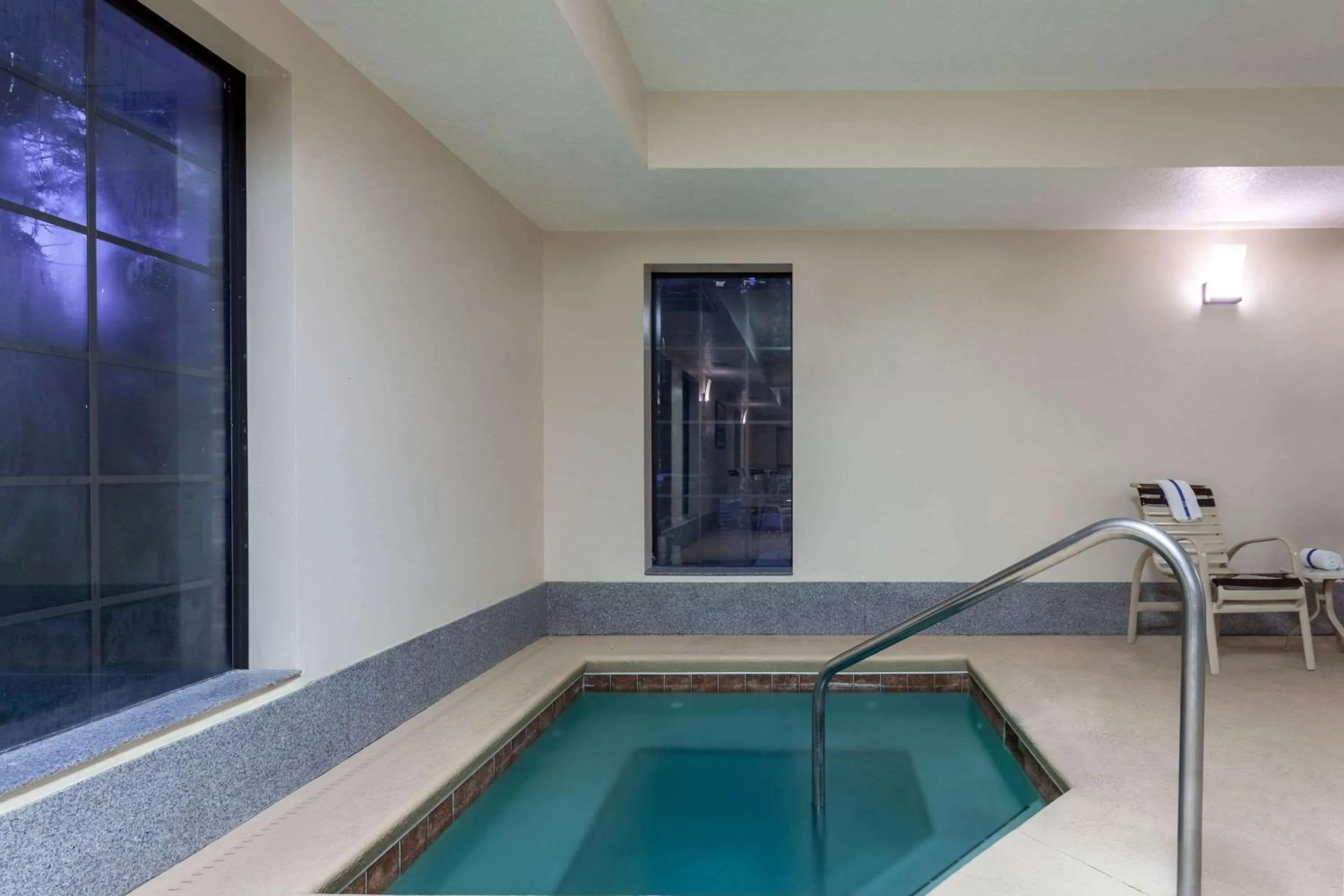 Hot Tub in La Quinta by Wyndham Port Orange / Daytona