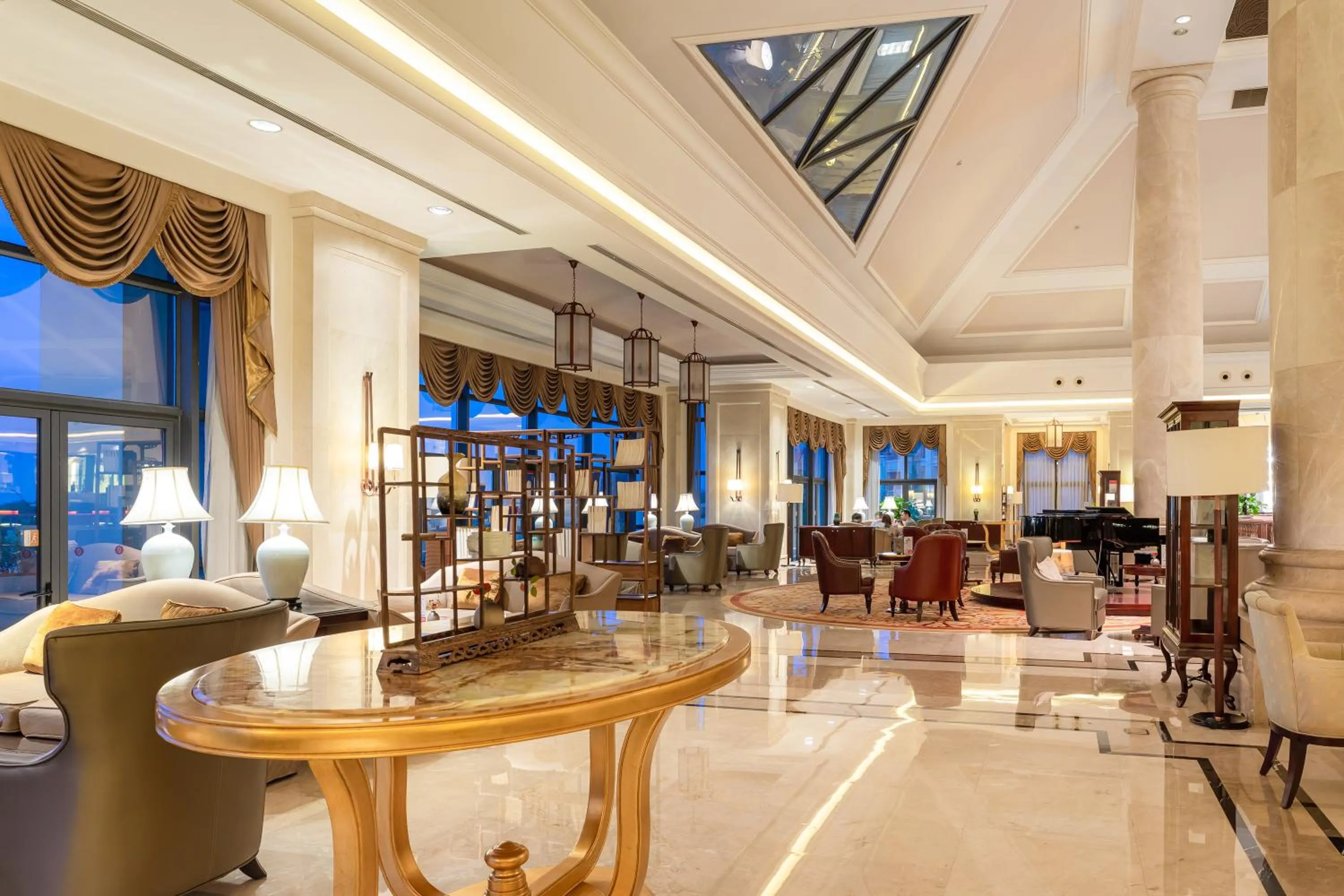 Lounge or bar in Your World International Conference Centre Hotel