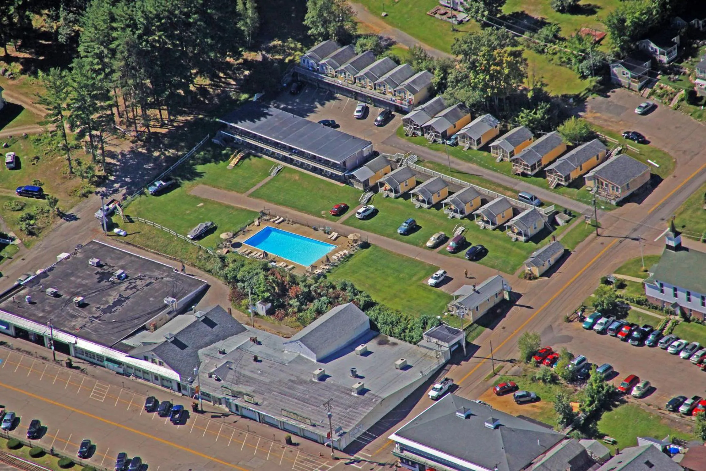 Bird's eye view in Half Moon Motel & Cottages
