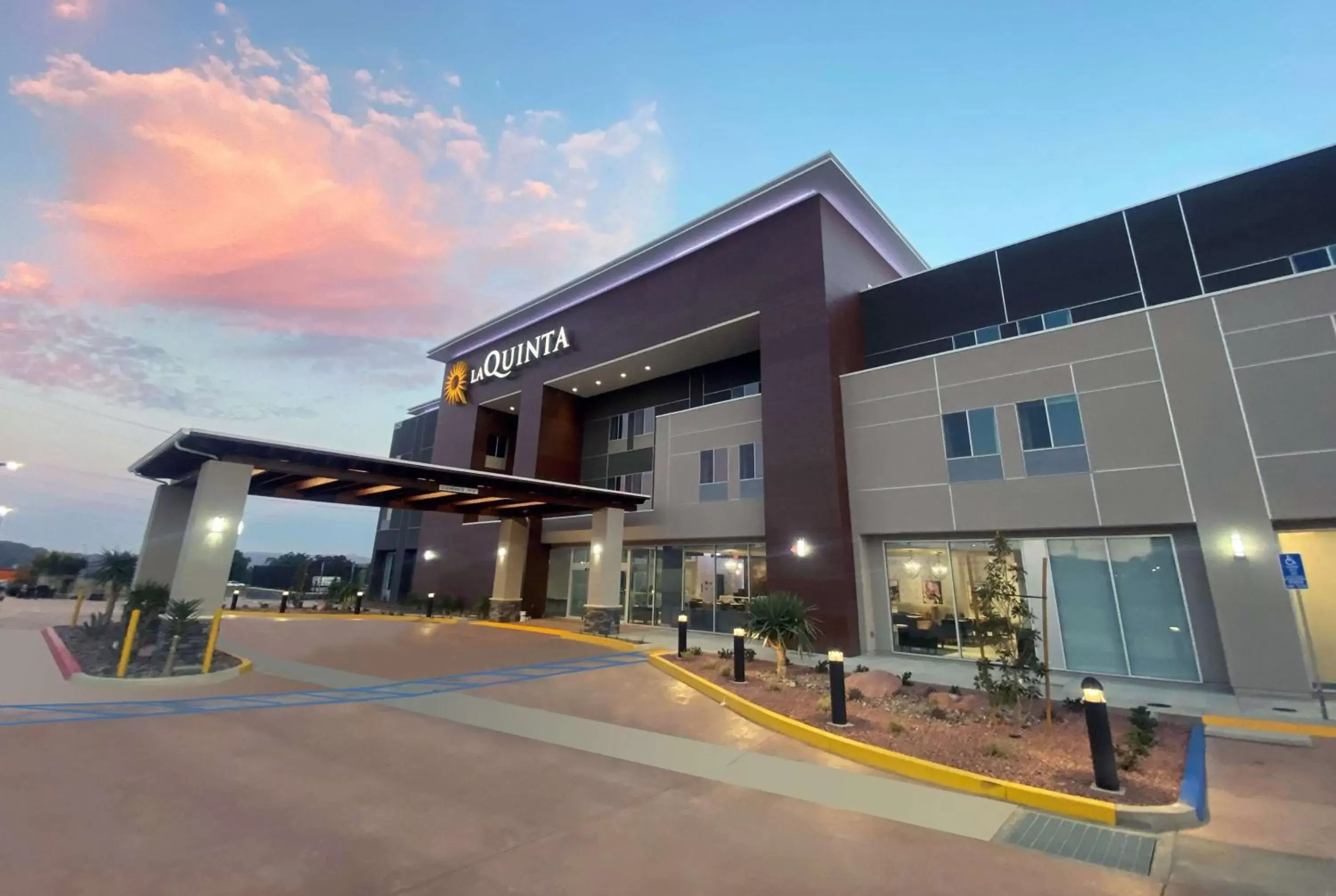 La Quinta Inn & Suites by Wyndham Yucaipa La Quinta Inn & Suites by Wyndham Yucaipa