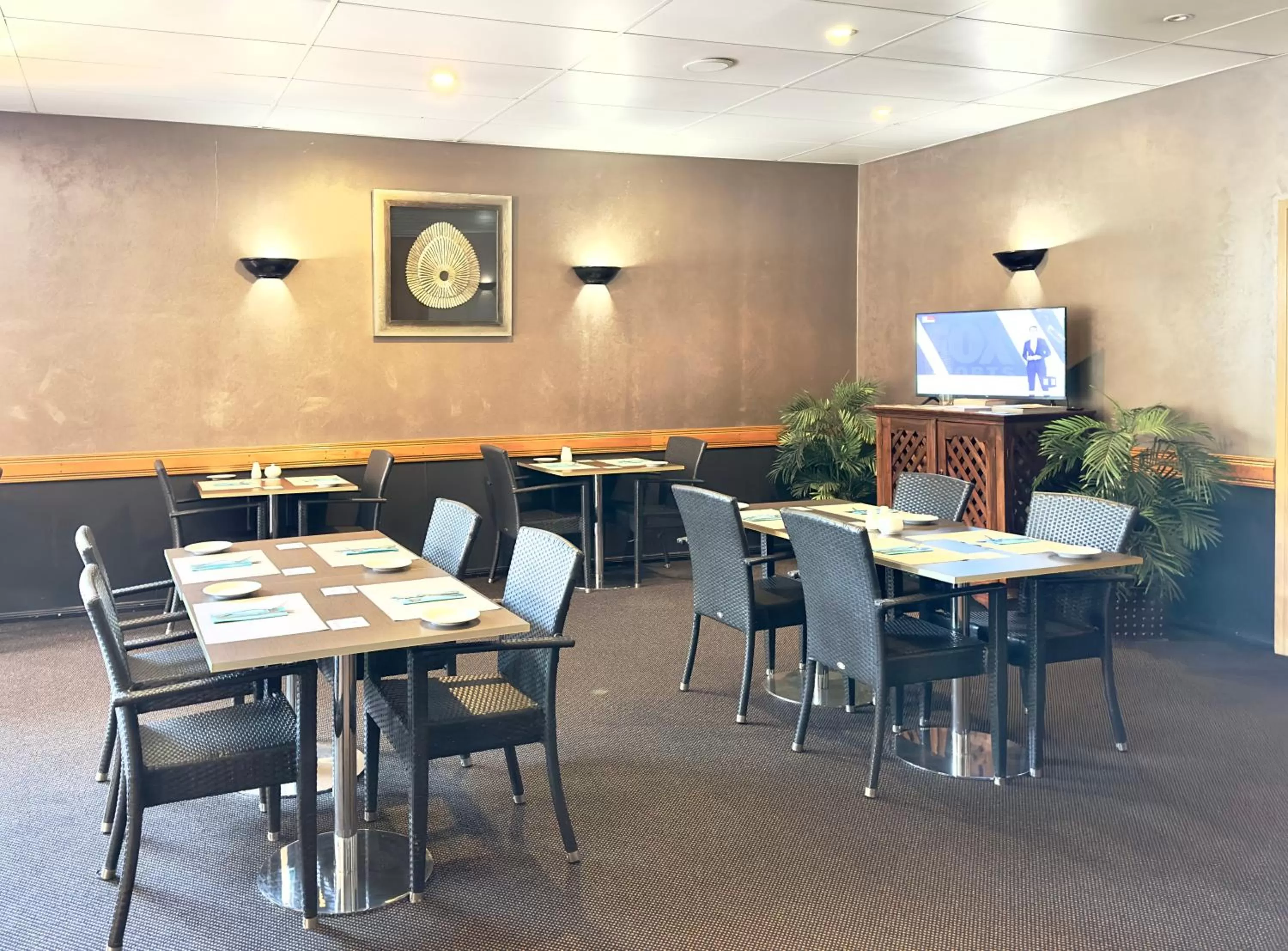 Property building in Mackay Resort Motel