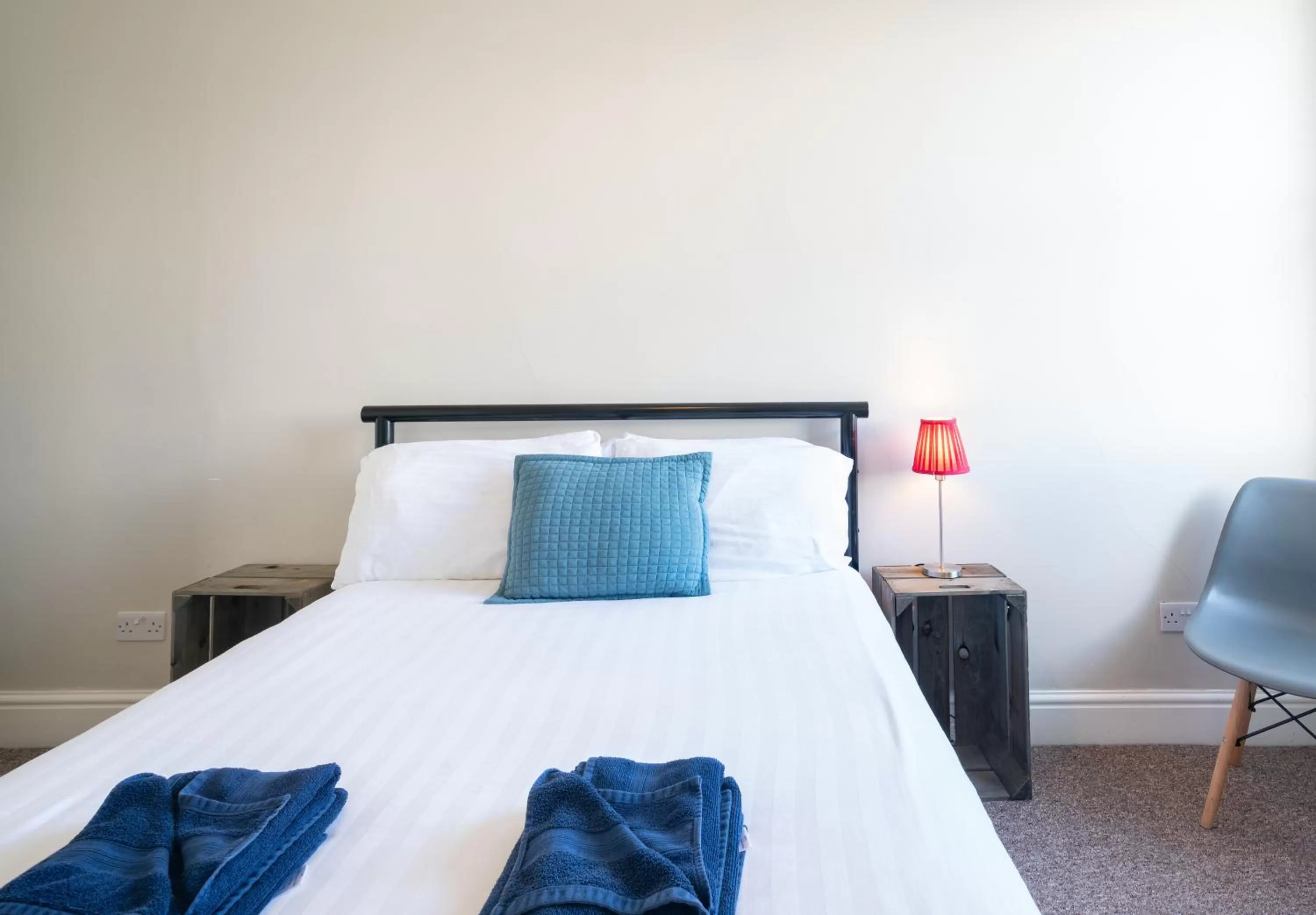 Bed in The Veteran Hotel & Bar