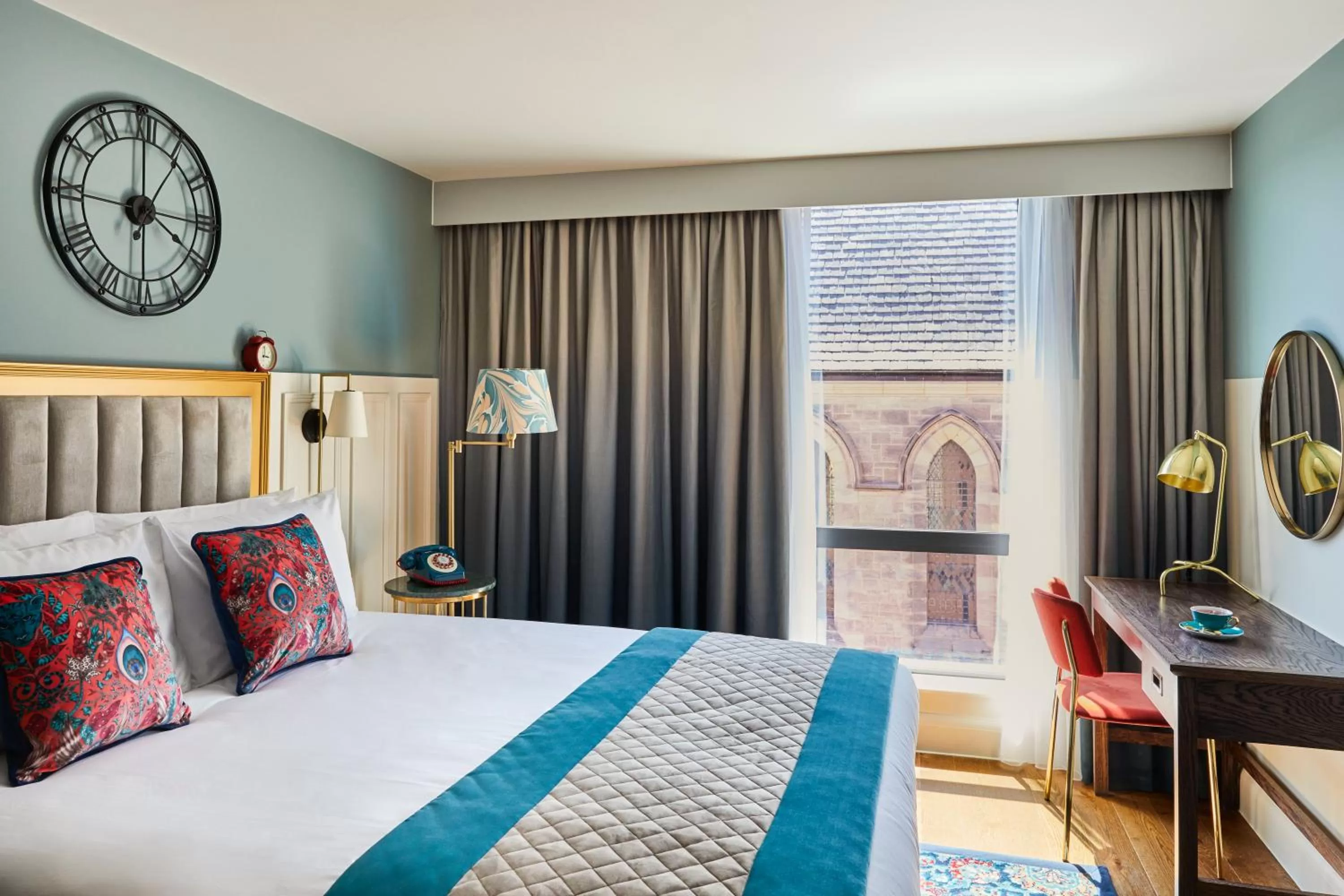 Photo of the whole room, Bed in Hotel Indigo - Chester by IHG