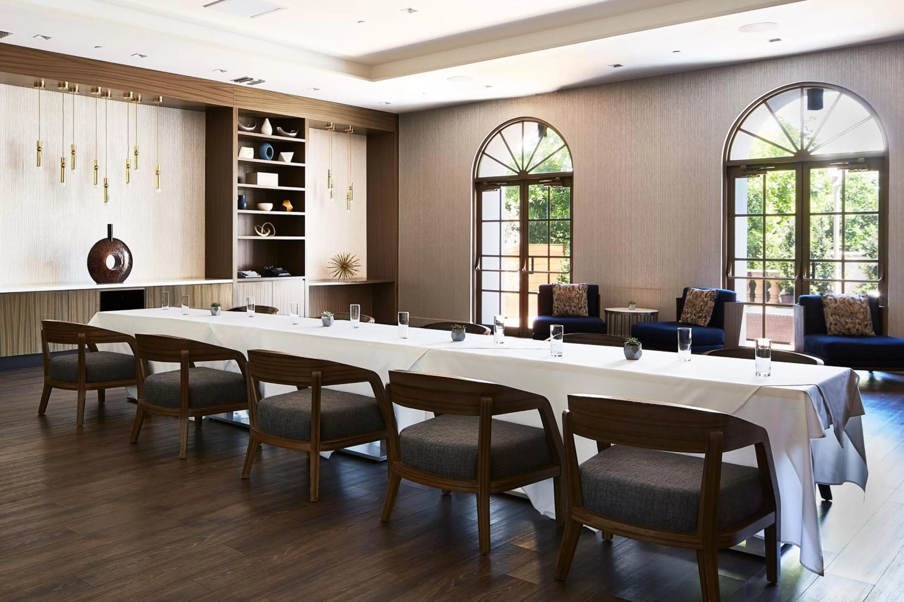 Meeting/conference room in Hotel Dena, Pasadena Los Angeles, a Tribute Portfolio Hotel