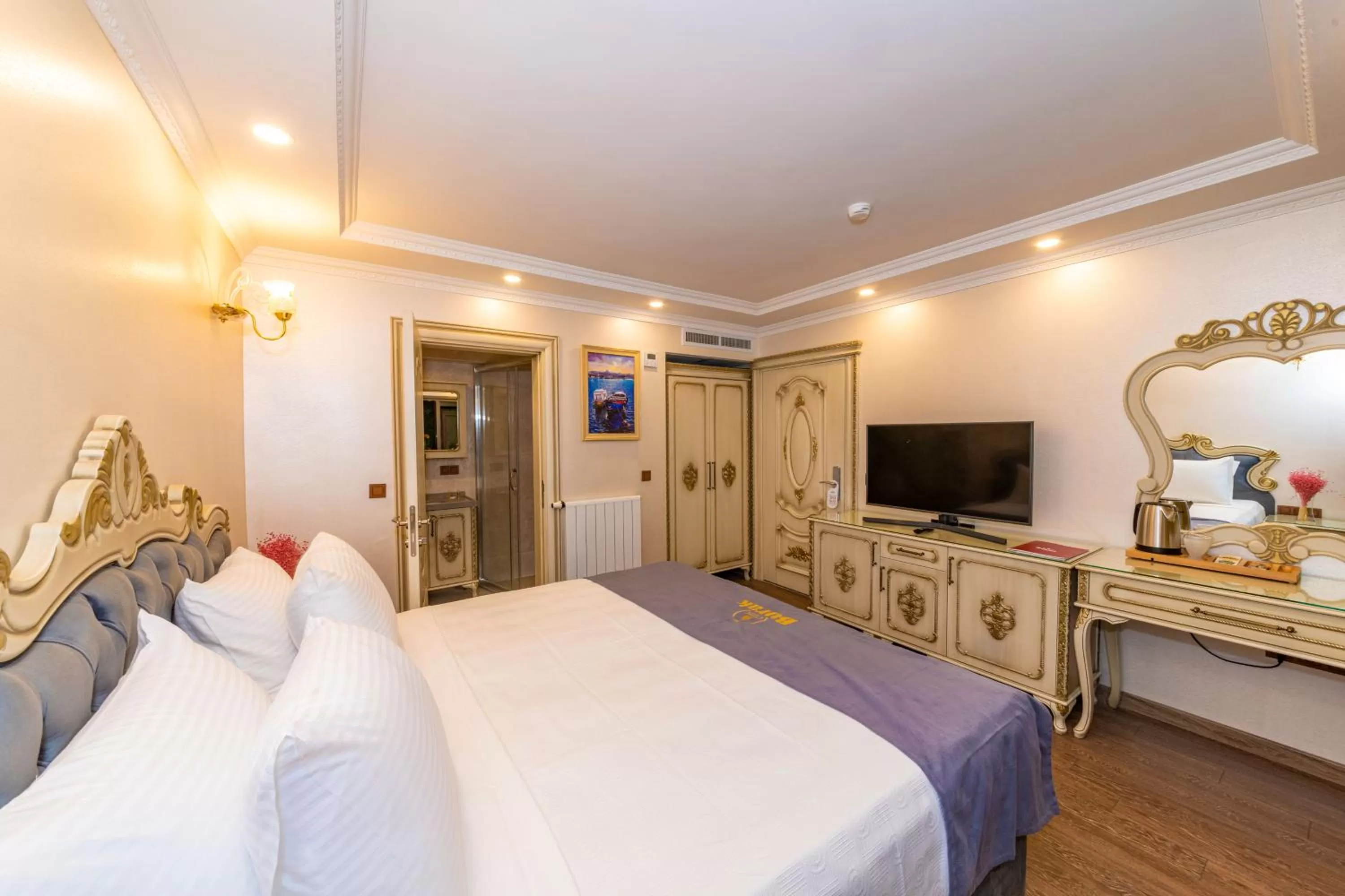 Economy Double Room in Almadina Hotel Istanbul