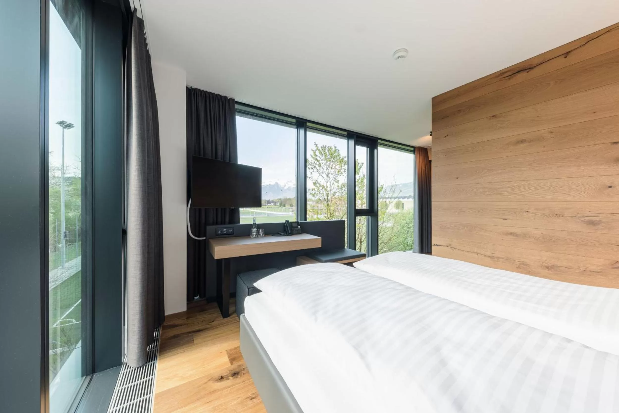 Staff, Bed in Hotel kommod