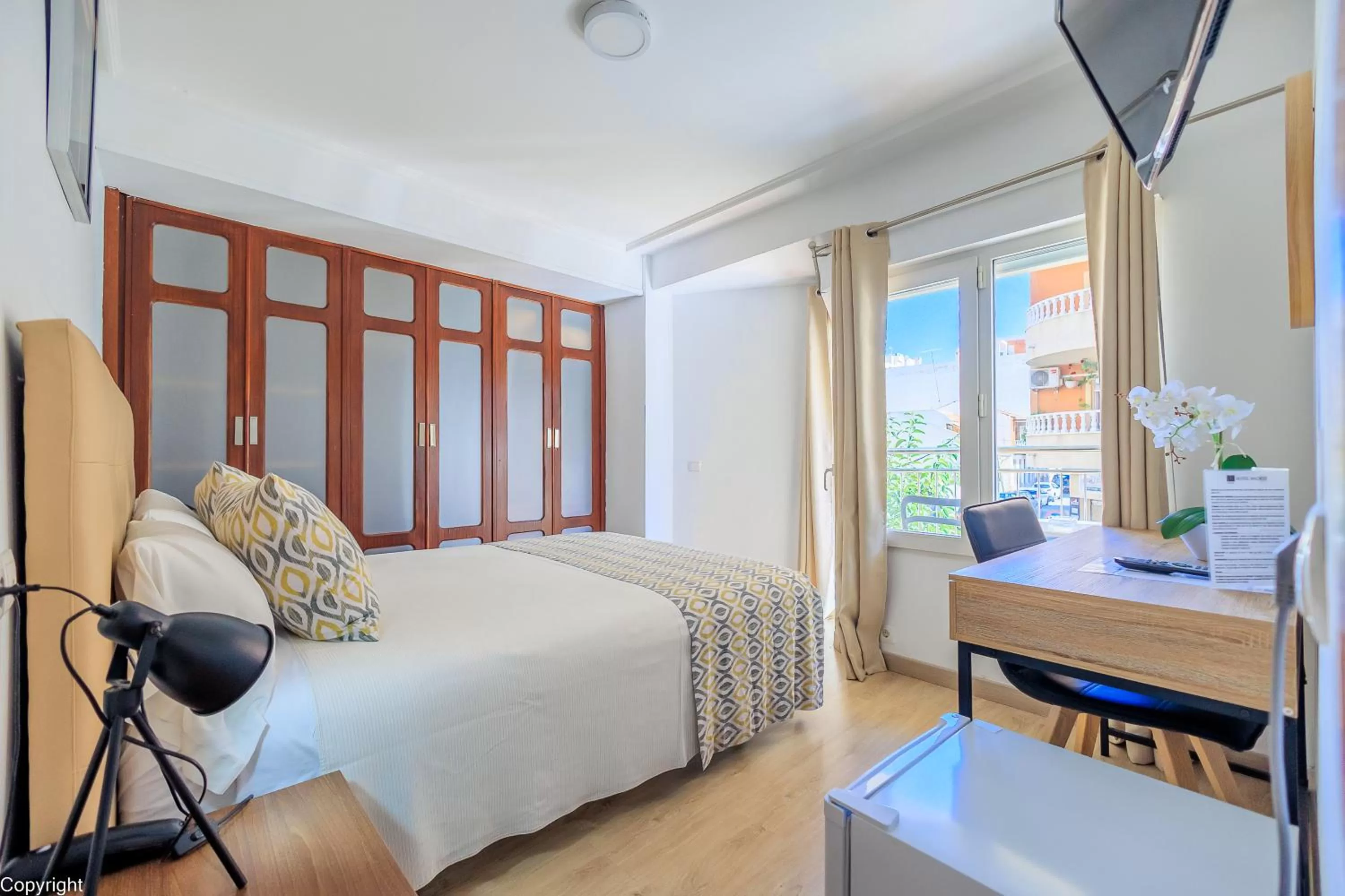 Bedroom, Bed in Hotel Madrid