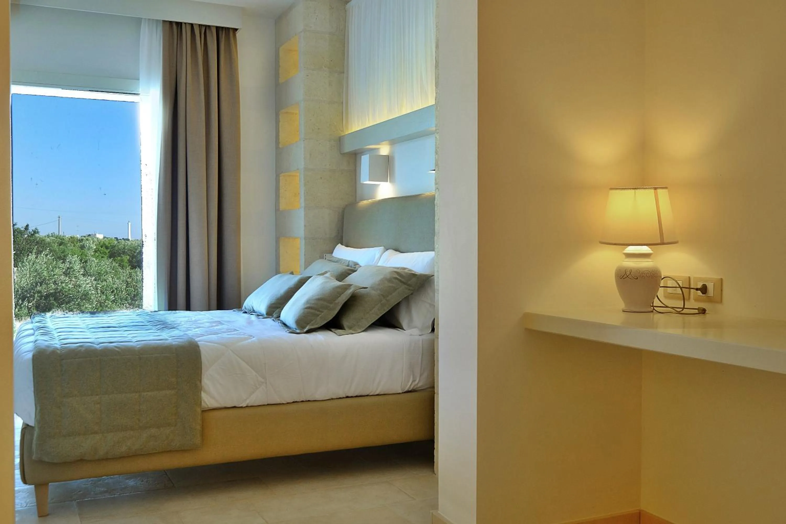 Photo of the whole room, Bed in Montiro' Hotel