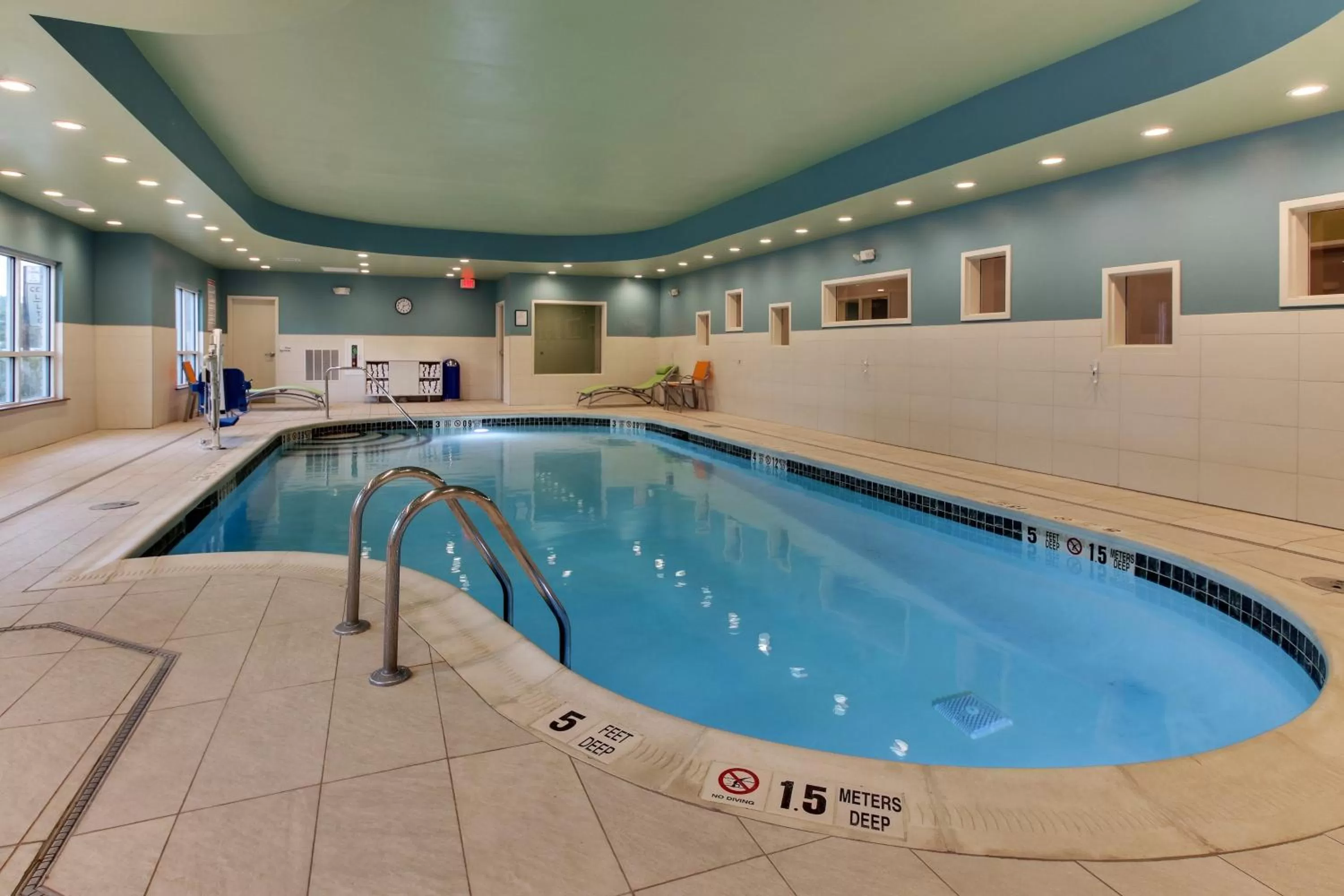 Swimming pool in Holiday Inn Express & Suites Ithaca by IHG