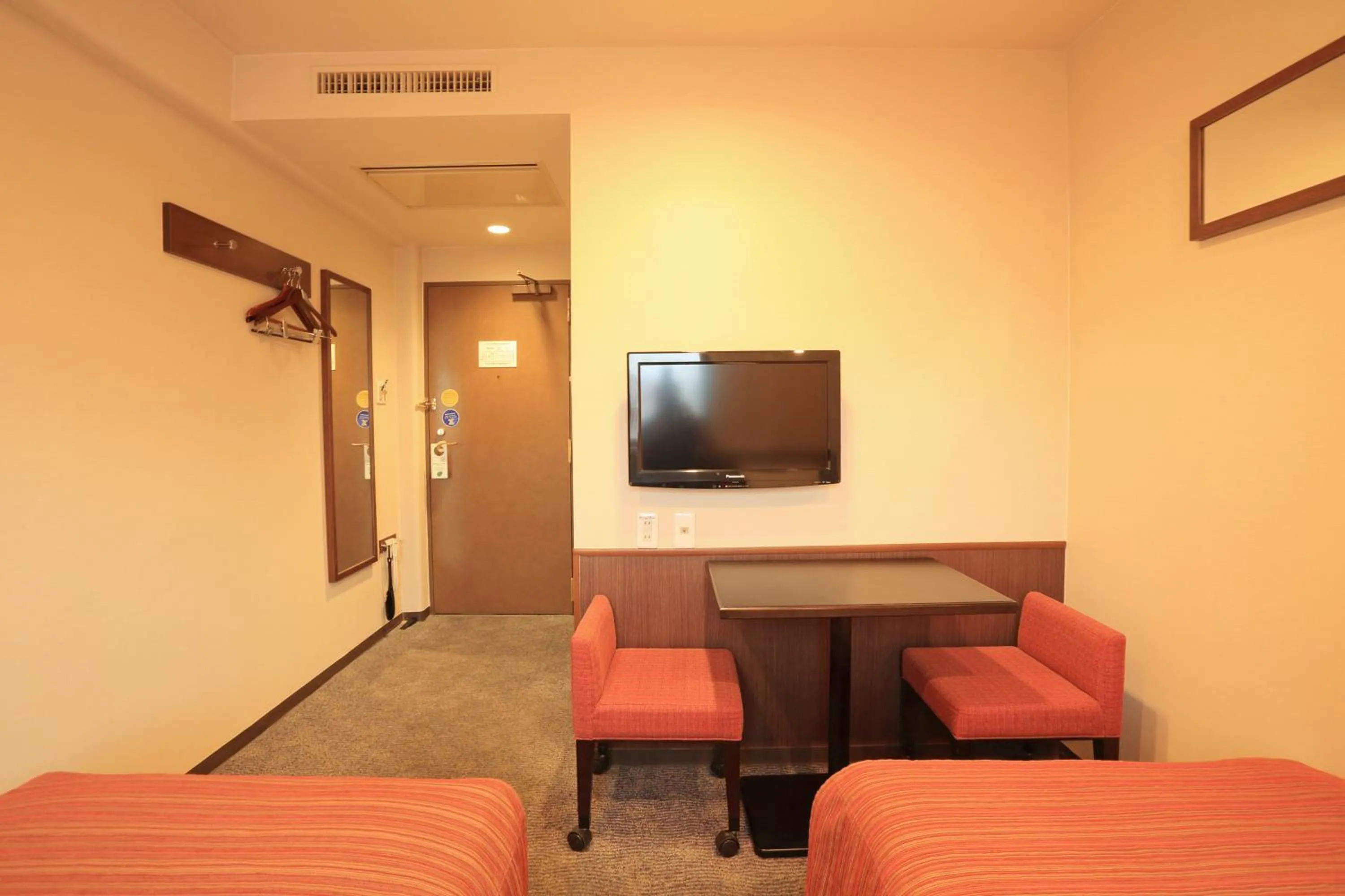 Photo of the whole room in Smile Hotel Kawaguchi