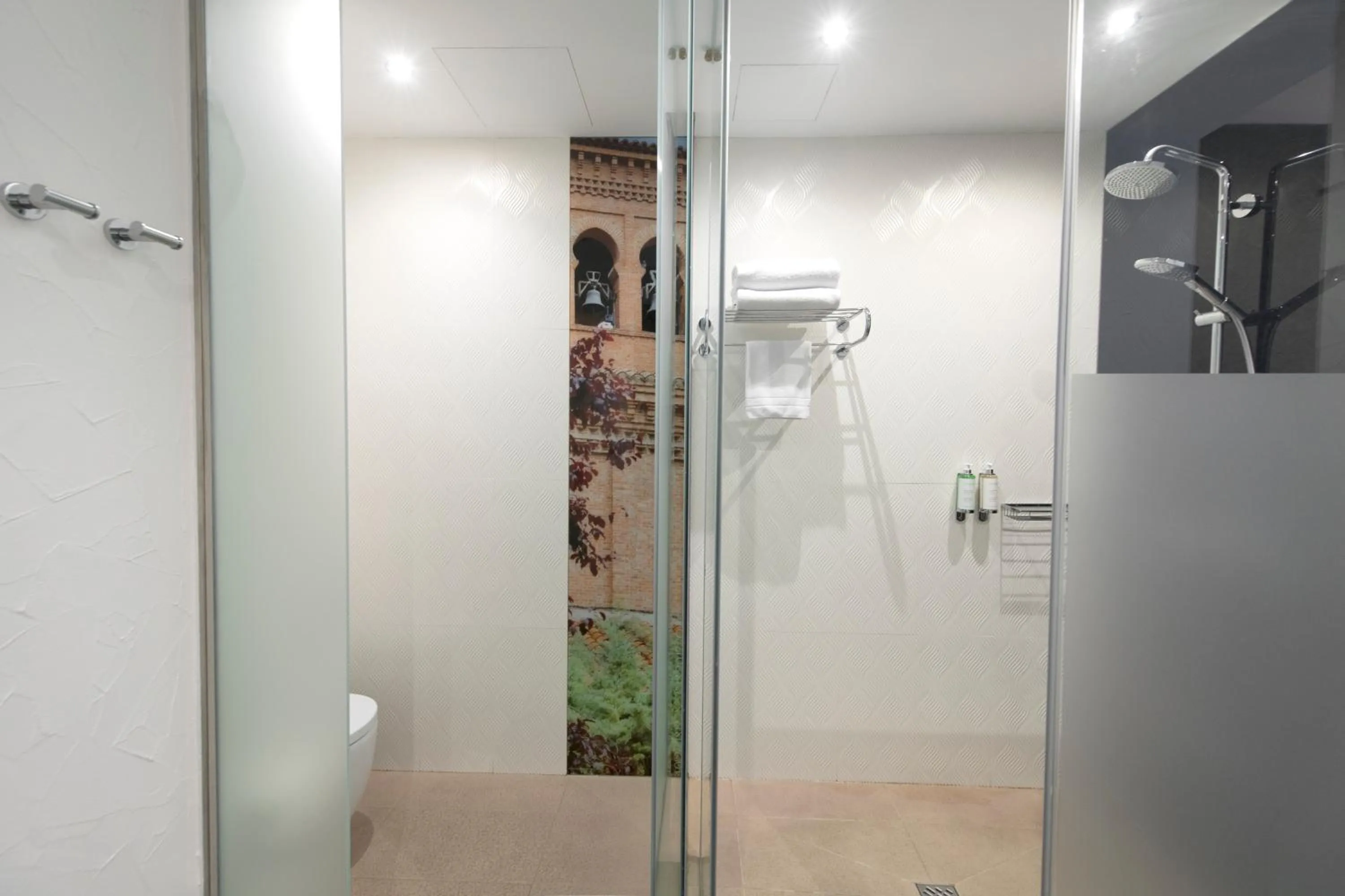 Bathroom in Posada del Dragón Boutique Hotel