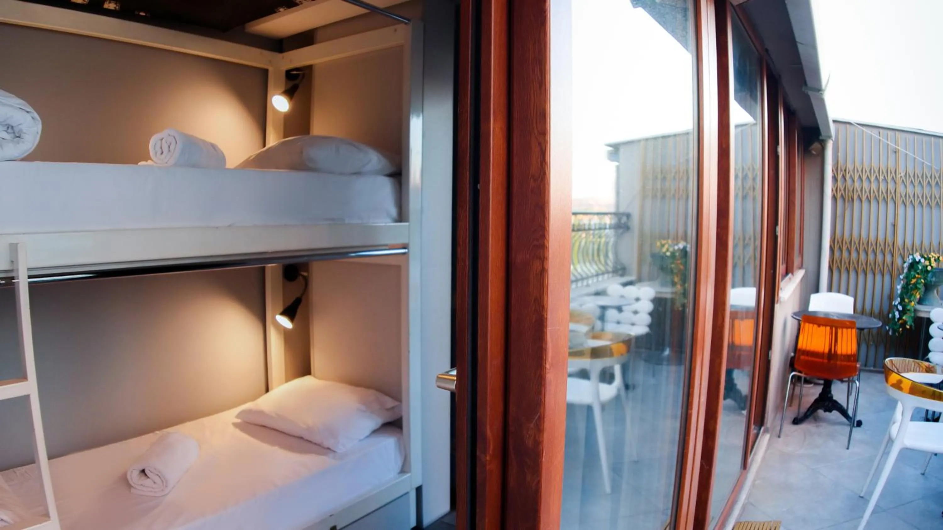 Balcony/Terrace, Bed in Stay Inn Taksim Hostel