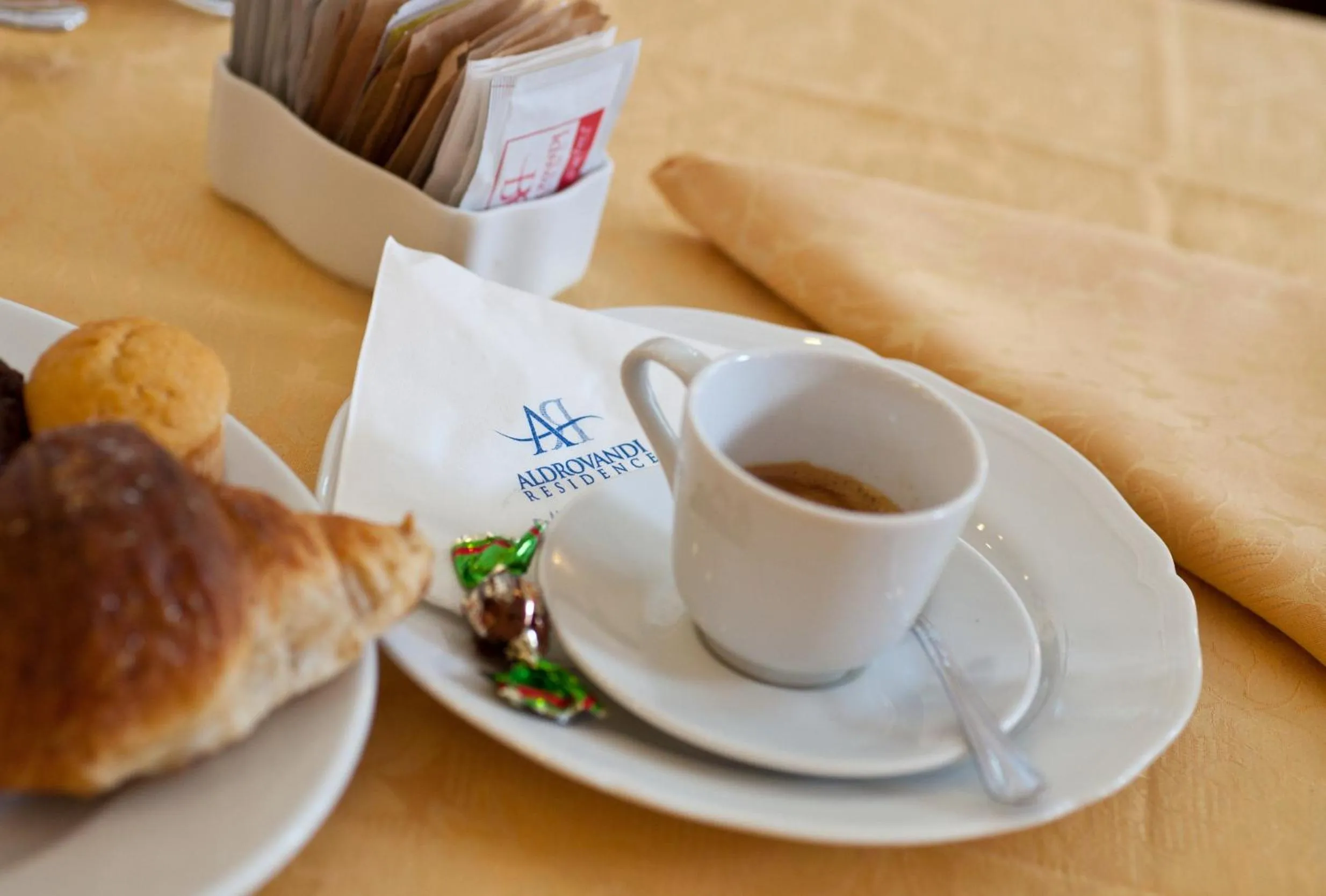 Restaurant/places to eat in Aldrovandi Residence City Suites