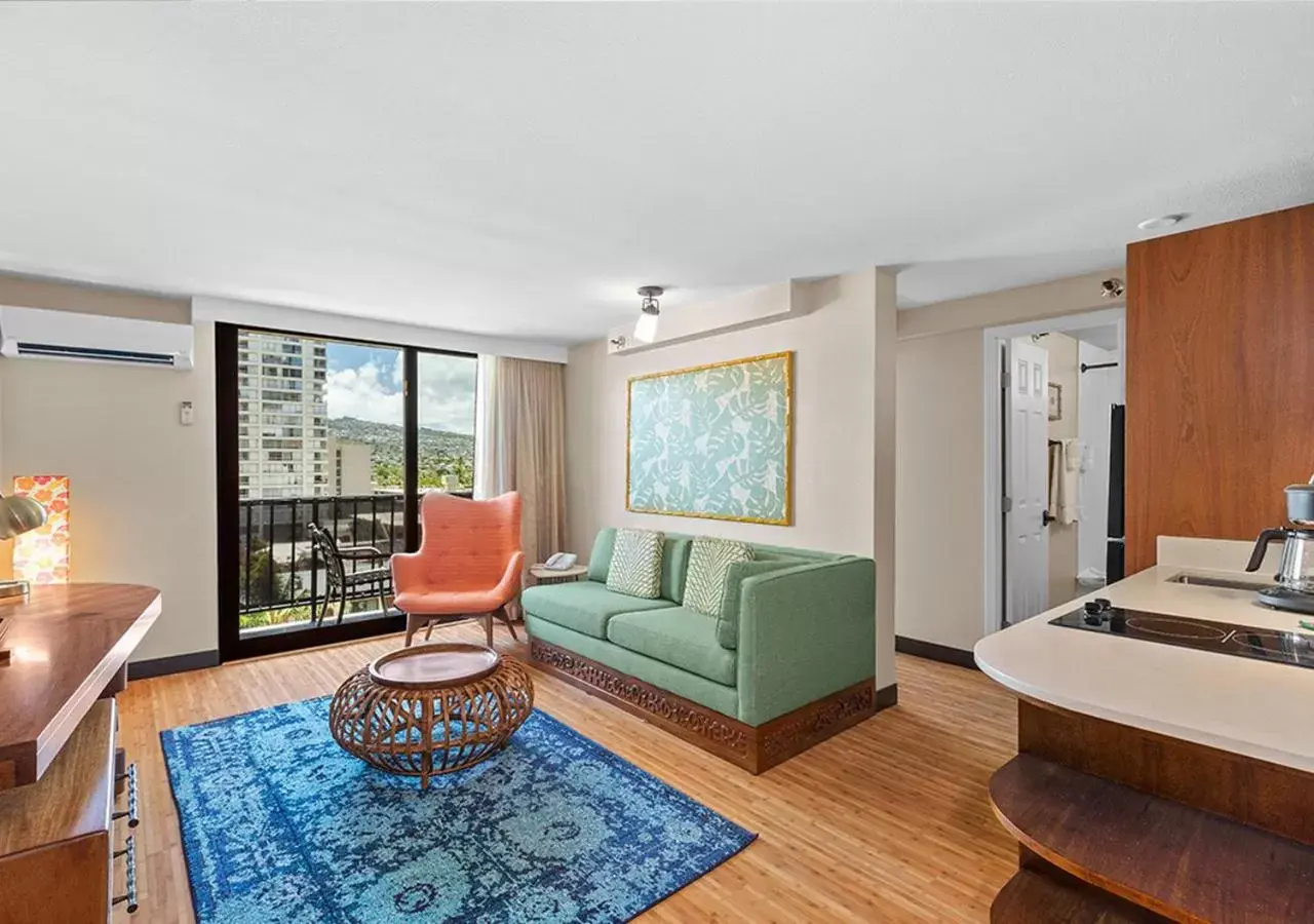 1 Bedroom Suite City/Mountain View with Kitchenette in Castle Bamboo Waikiki Hotel 1 Bedroom Suite City/Mountain View with Kitchenette in Castle Bamboo Waikiki Hotel