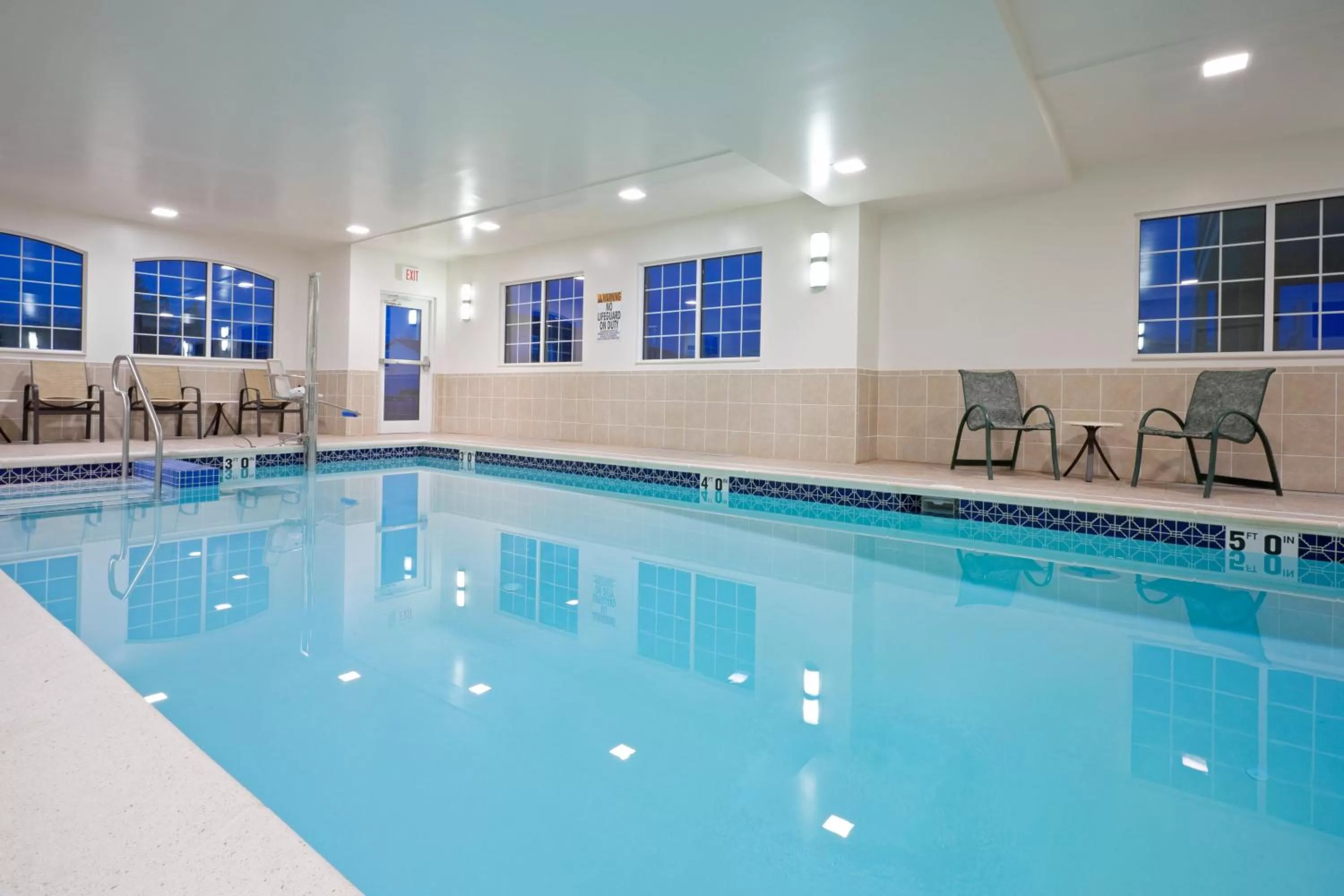 Swimming pool in Candlewood Williamsport by IHG