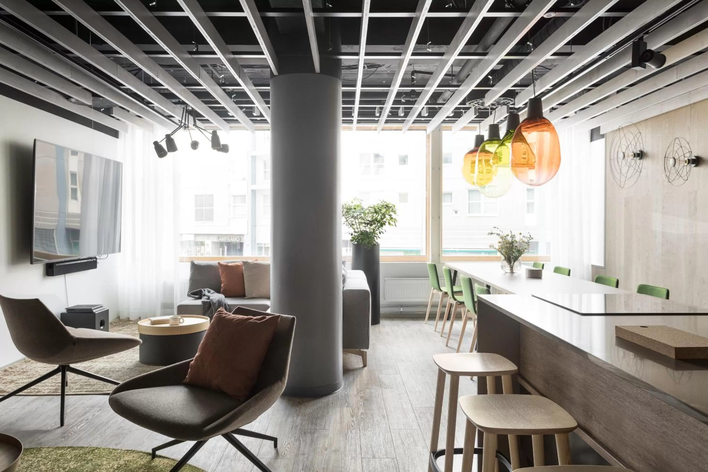 Communal lounge/ TV room in Noli Sörnäinen