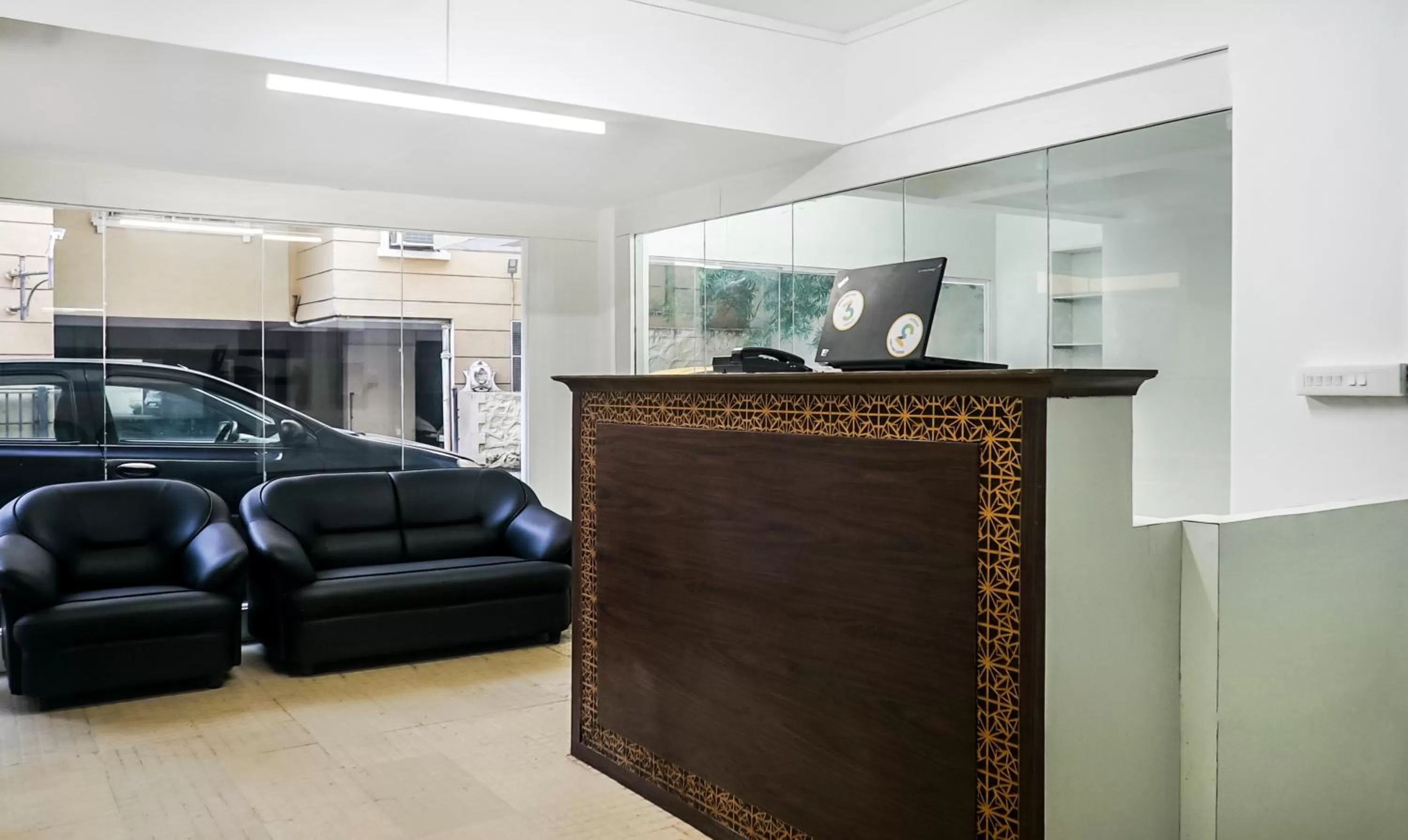 Seating area in Treebo Luxe Suite, Shivaji Nagar