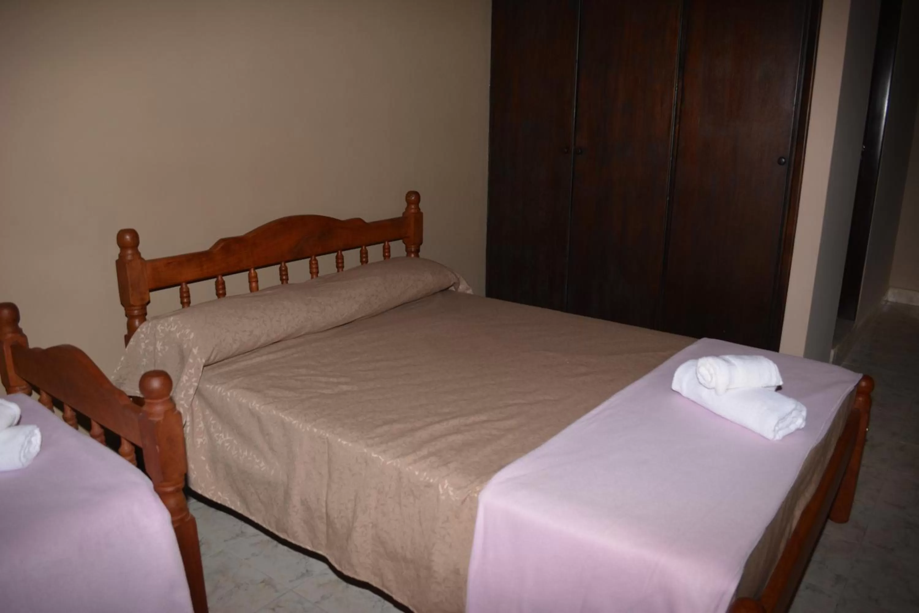 Bedroom, Bed in Hotel Isella